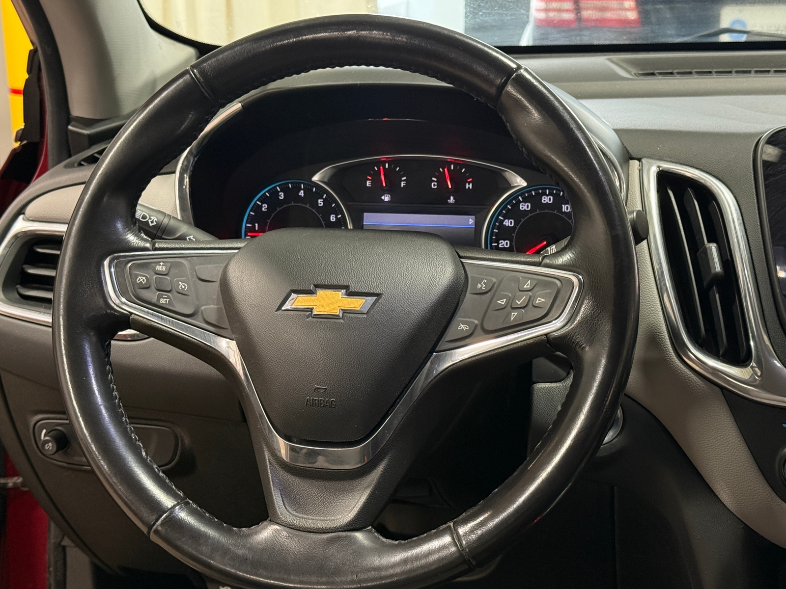 Thumbnail: 2019 Chevrolet Equinox - 5