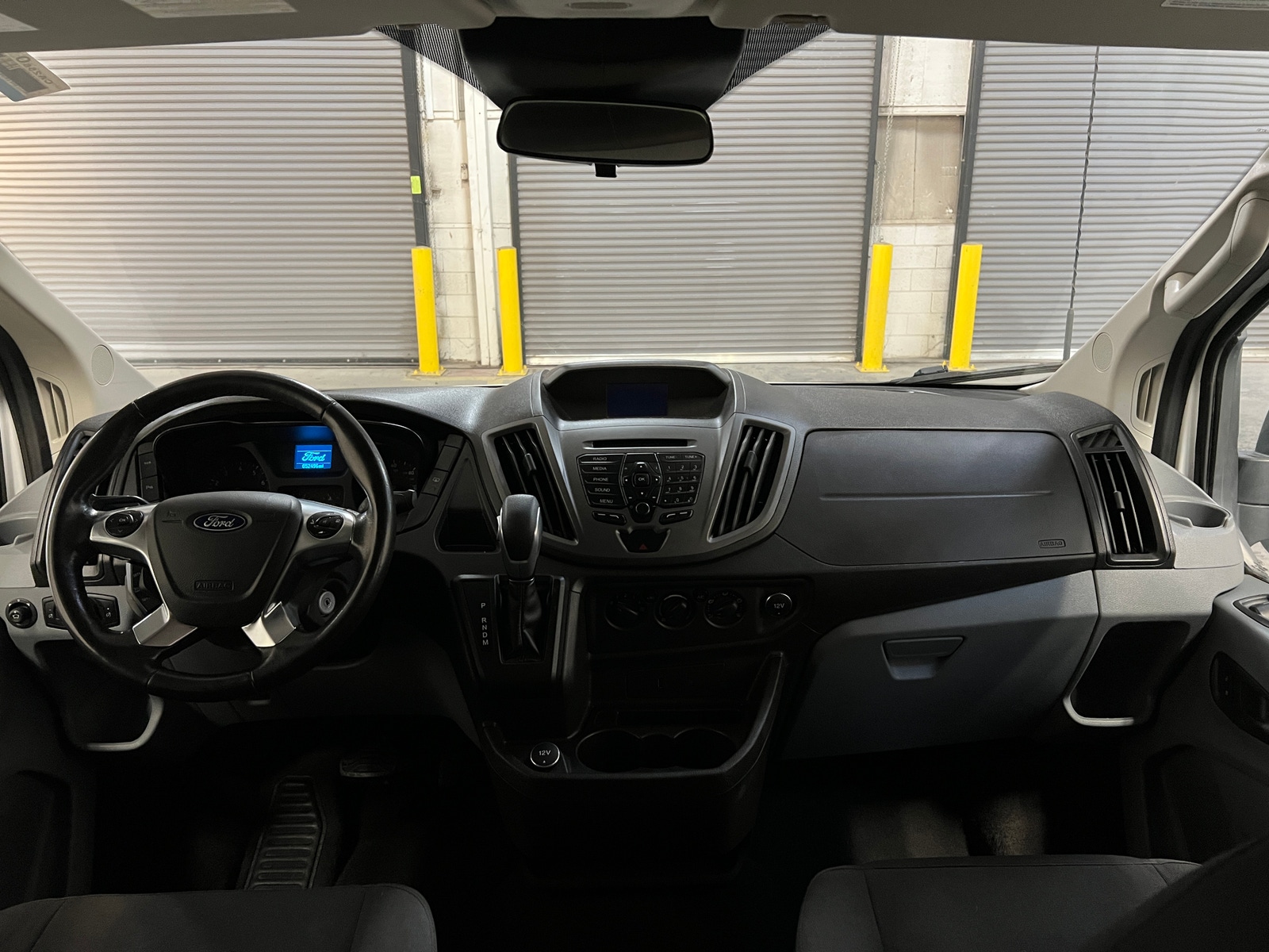 Thumbnail: 2017 Ford Transit Series - 3