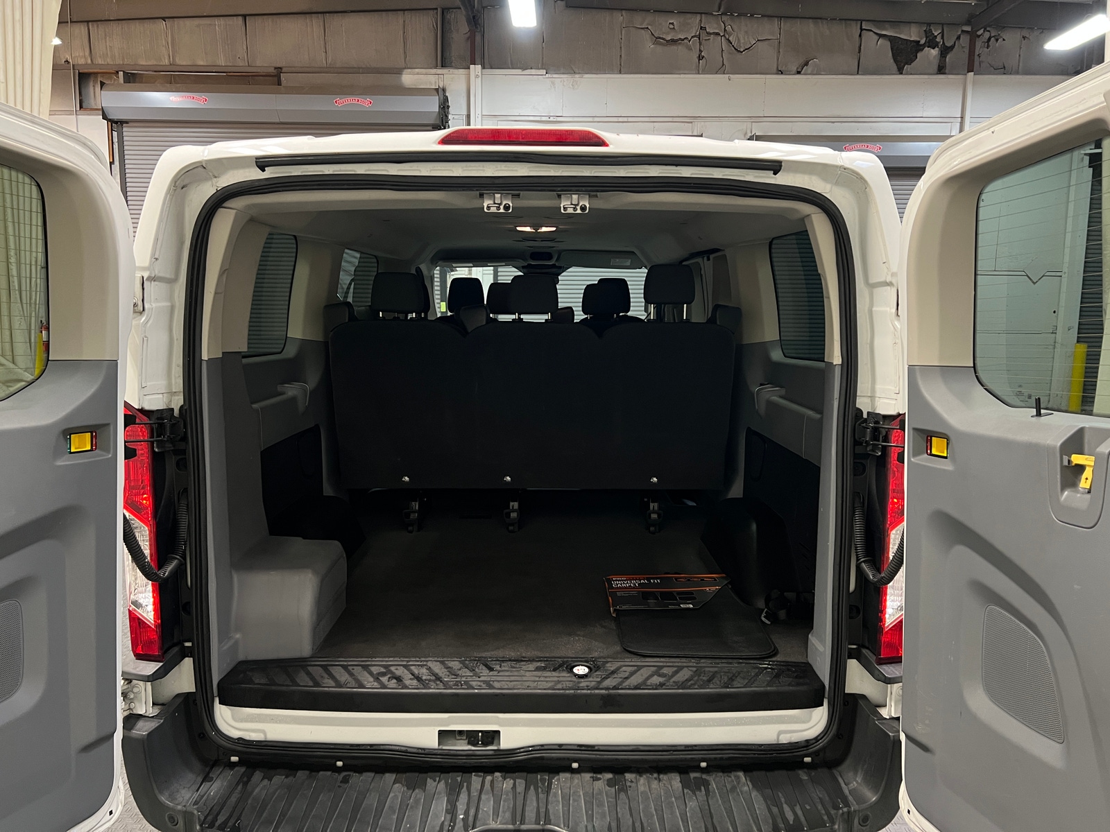 Thumbnail: 2017 Ford Transit Series - 7