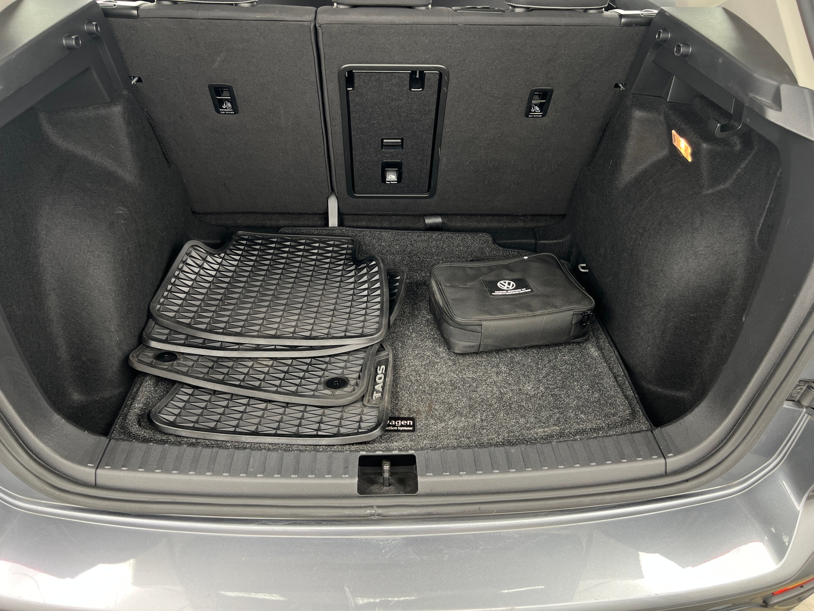 Thumbnail: 2022 Volkswagen Taos - 7