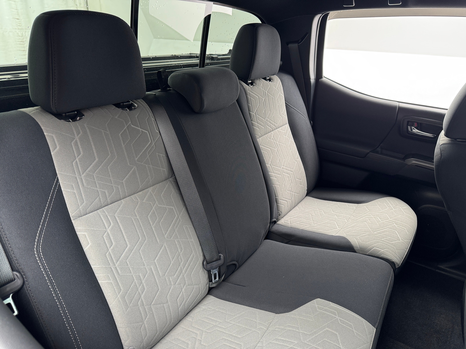 Thumbnail: 2022 Toyota Tacoma - 6