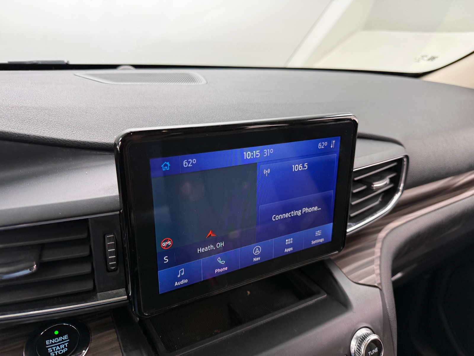 Thumbnail: 2020 Ford Explorer - 3