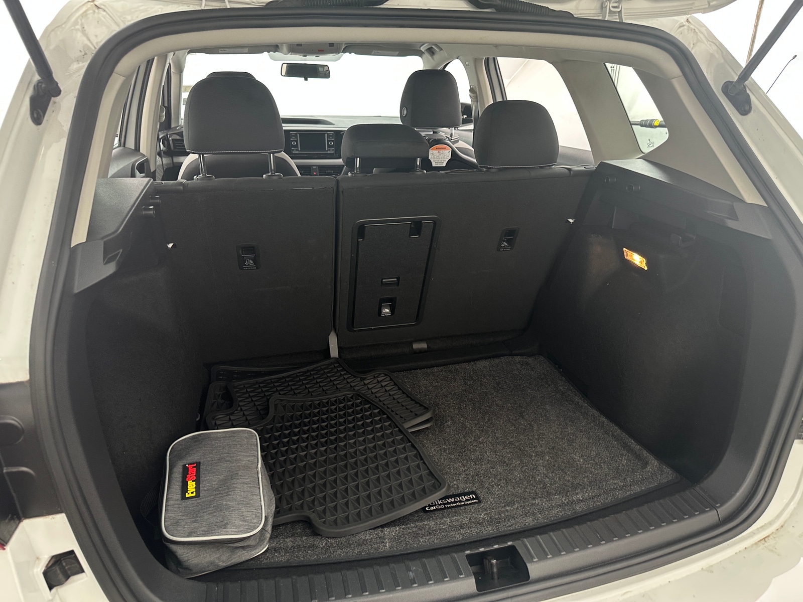 Thumbnail: 2022 Volkswagen Taos - 7