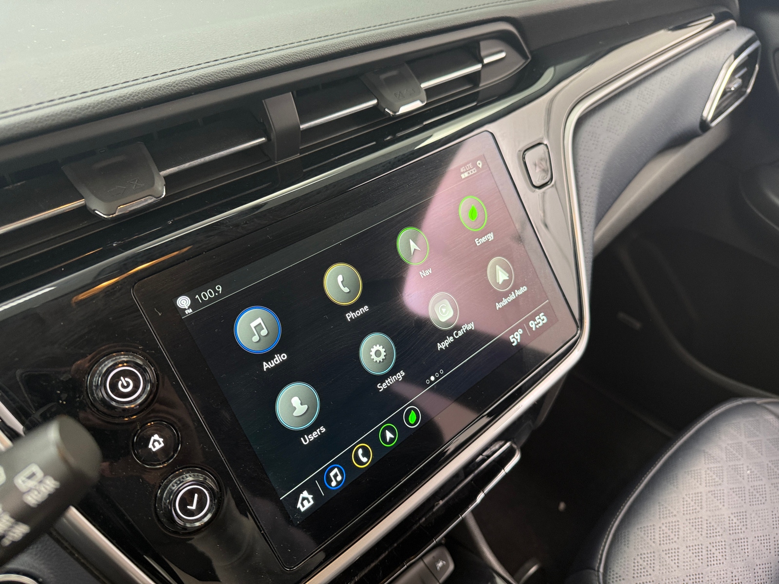 Thumbnail: 2022 Chevrolet Bolt EUV - 3