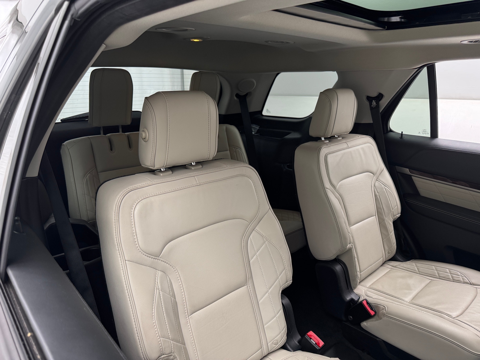 Thumbnail: 2016 Ford Explorer - 5