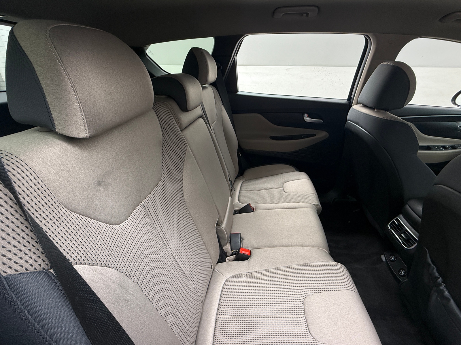 Thumbnail: 2022 Hyundai Santa Fe - 6