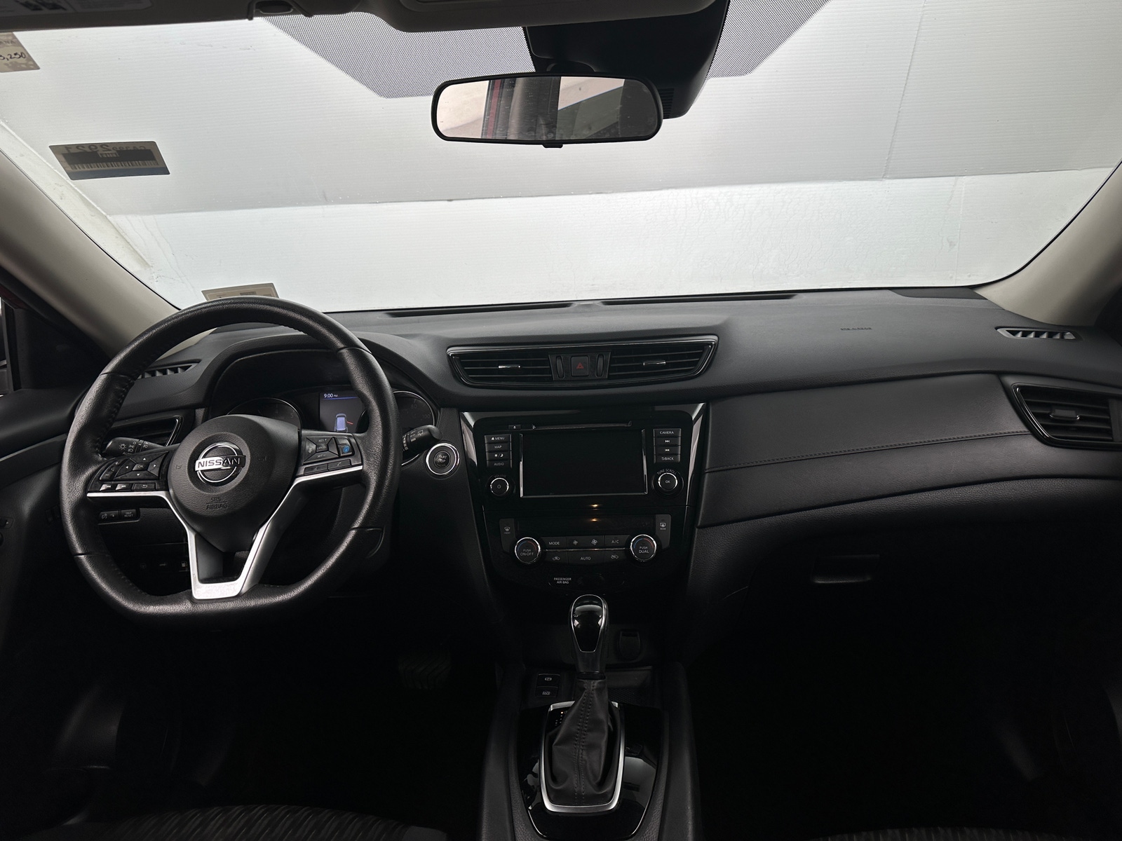 Thumbnail: 2019 Nissan Rogue - 3