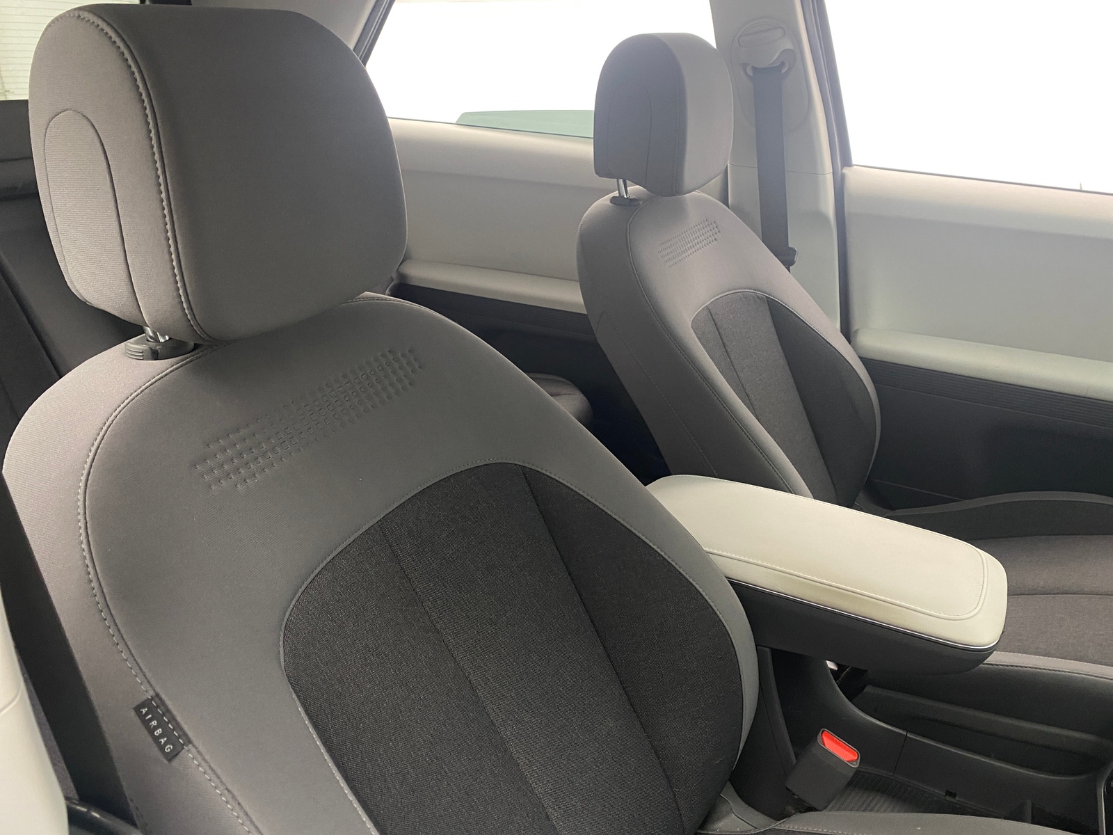 Thumbnail: 2022 Hyundai Ioniq 5 - 2