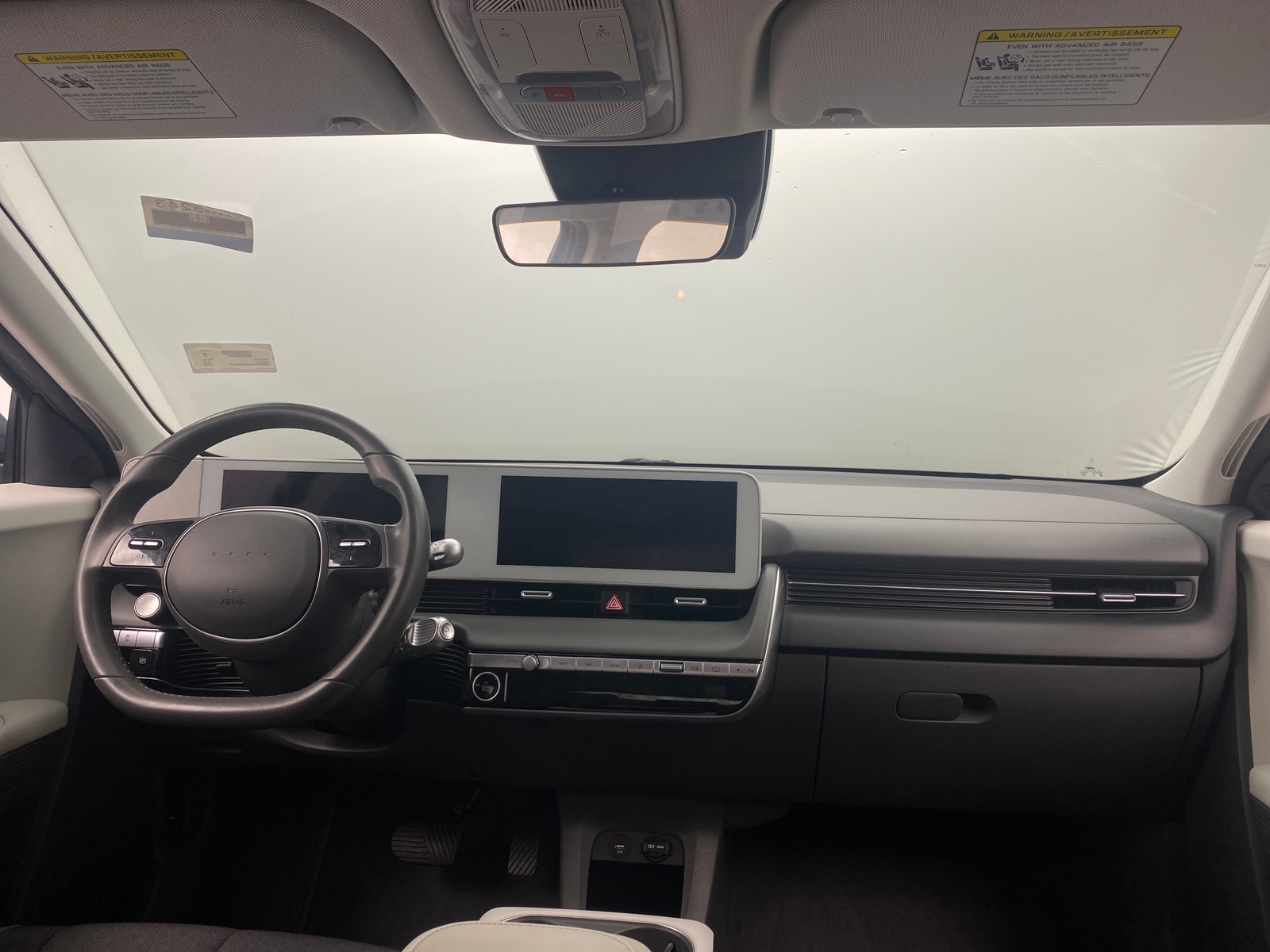 Thumbnail: 2022 Hyundai Ioniq 5 - 3