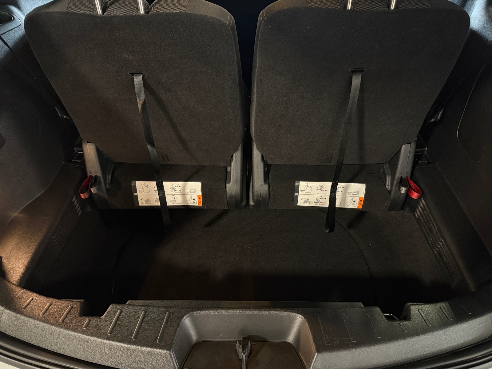 Thumbnail: 2019 Ford Explorer - 7