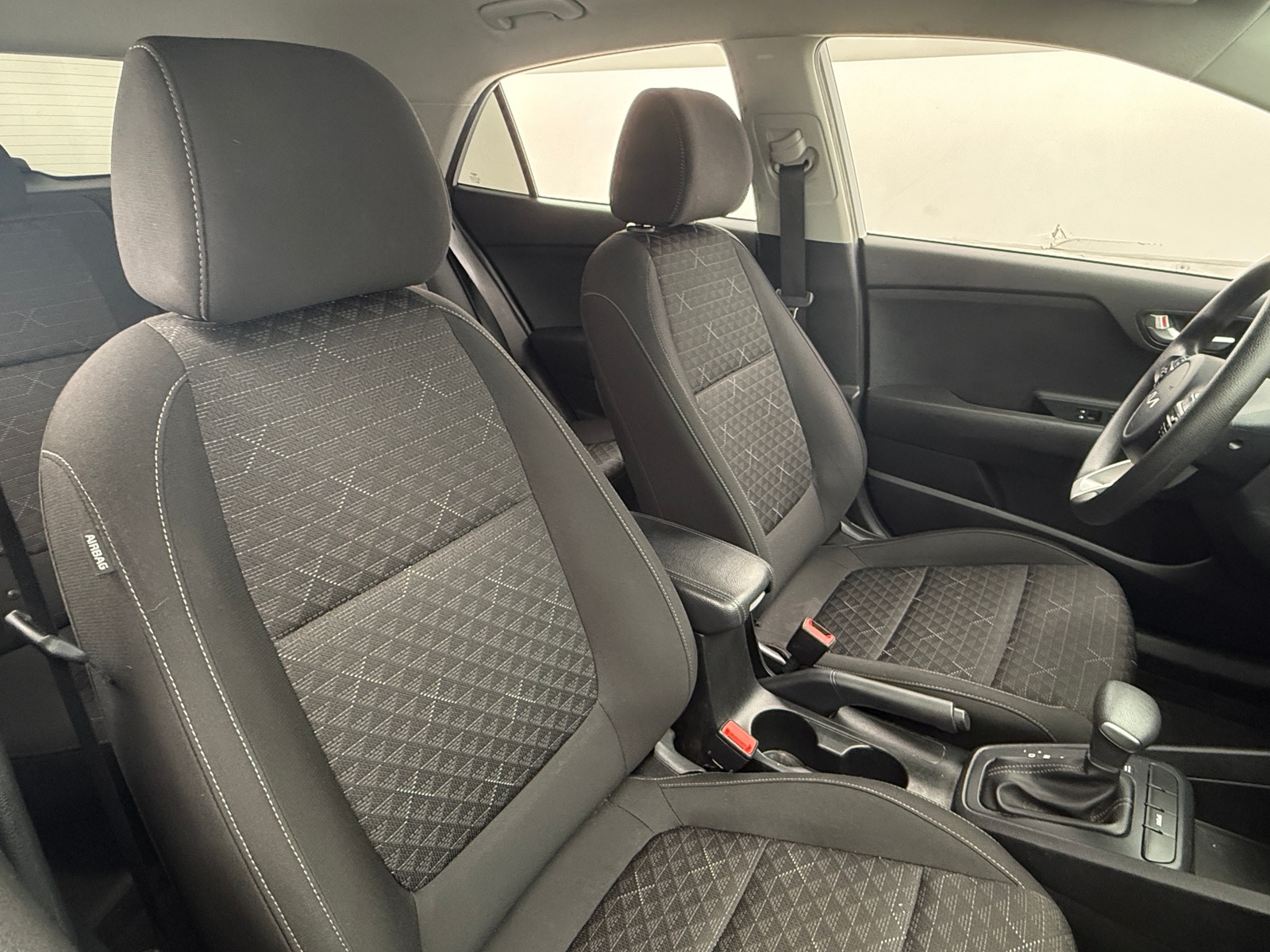 Thumbnail: 2022 Kia Rio - 2