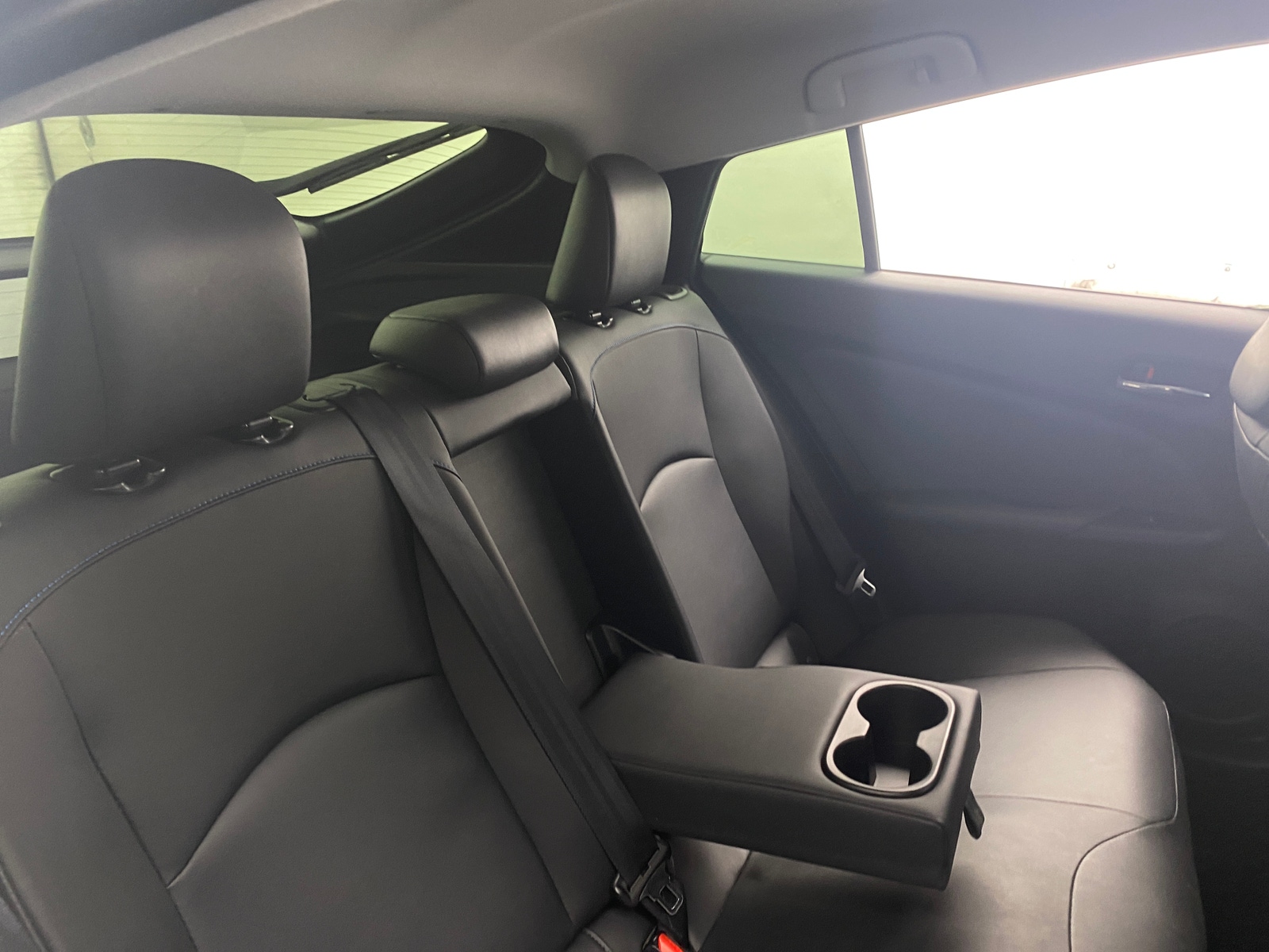 Thumbnail: 2017 Toyota Prius - 6