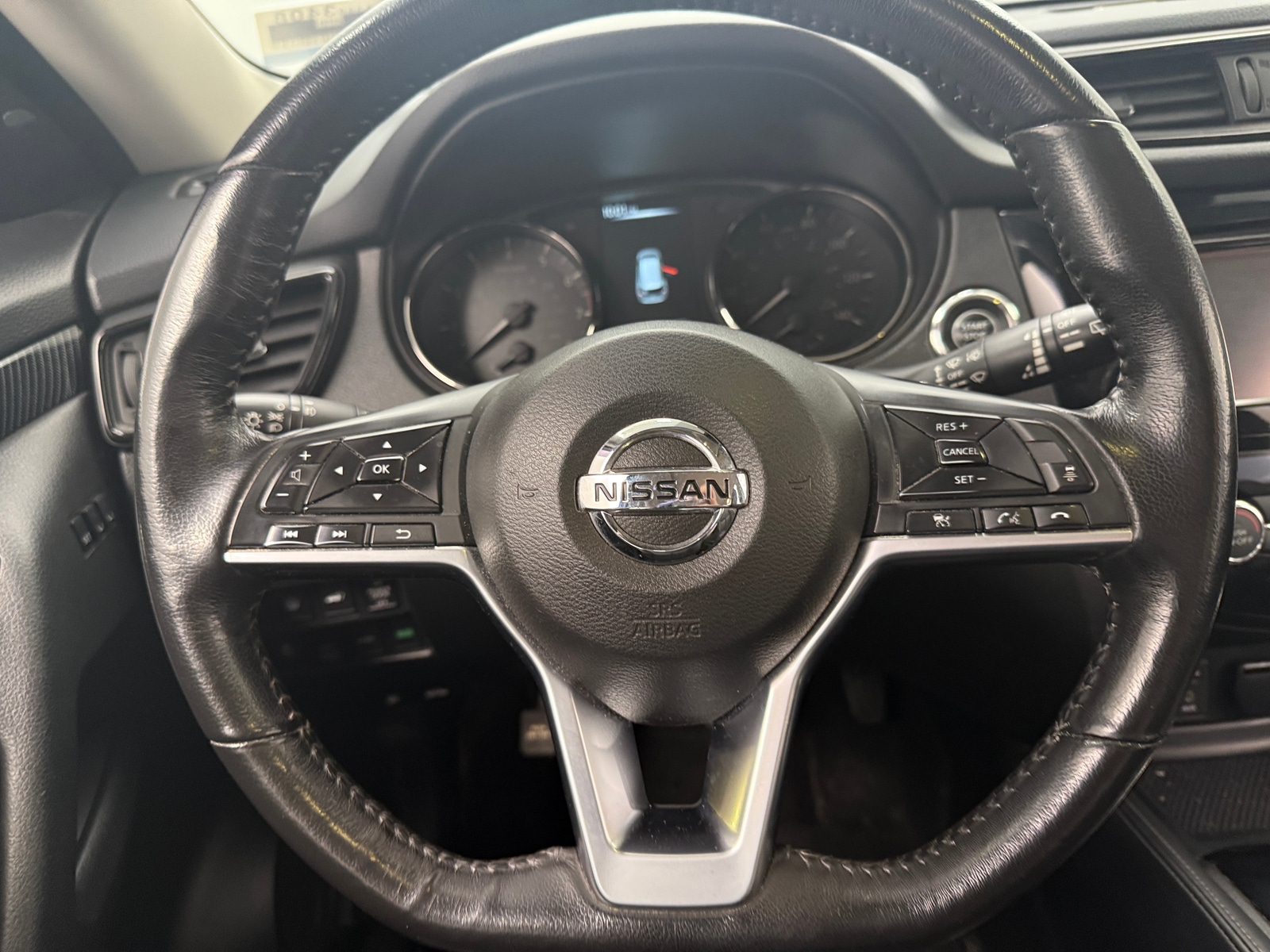 Thumbnail: 2017 Nissan Rogue - 4