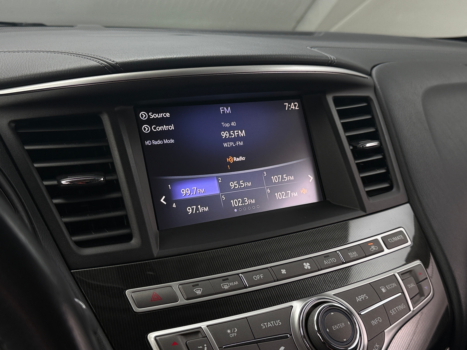 Thumbnail: 2018 INFINITI QX60 - 3