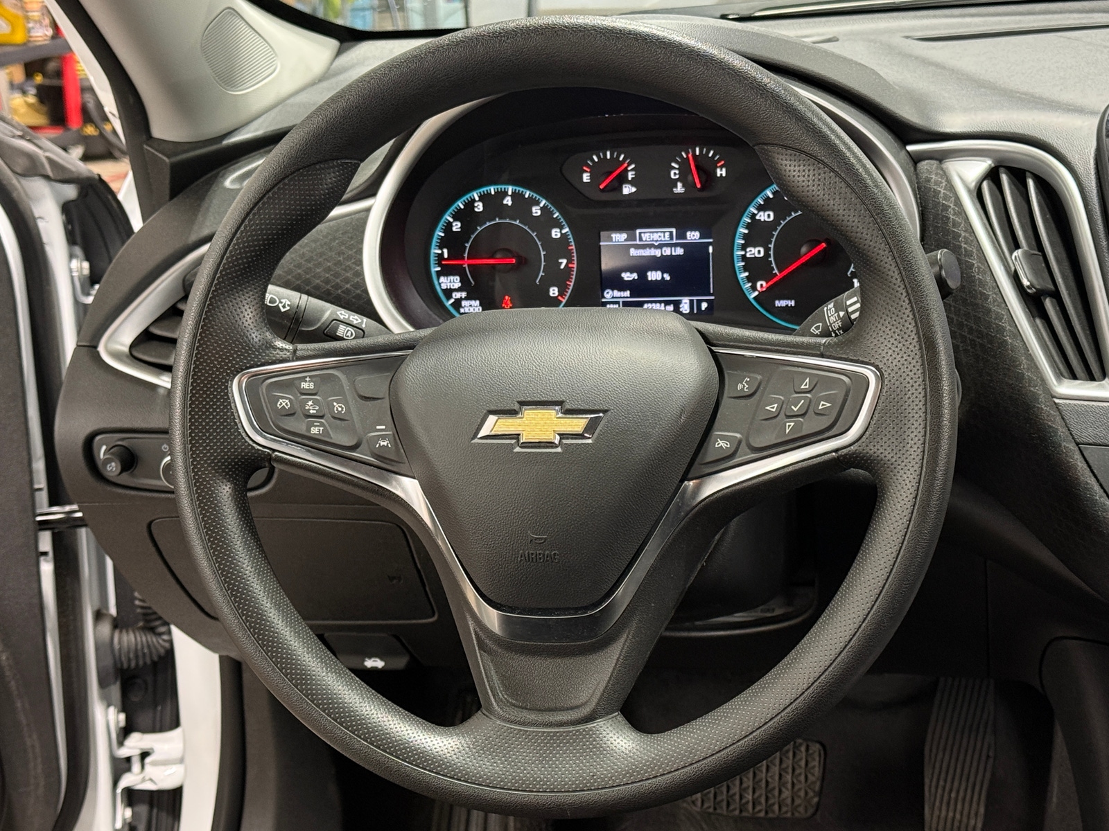 Thumbnail: 2024 Chevrolet Malibu - 5