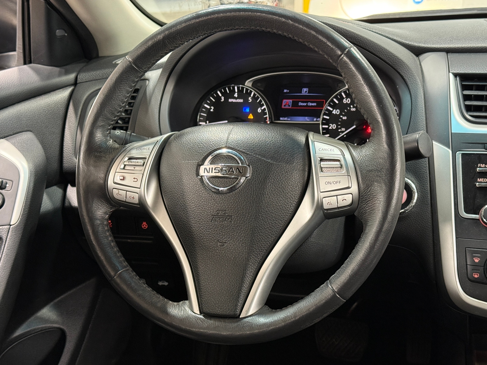 Thumbnail: 2017 Nissan Altima - 4