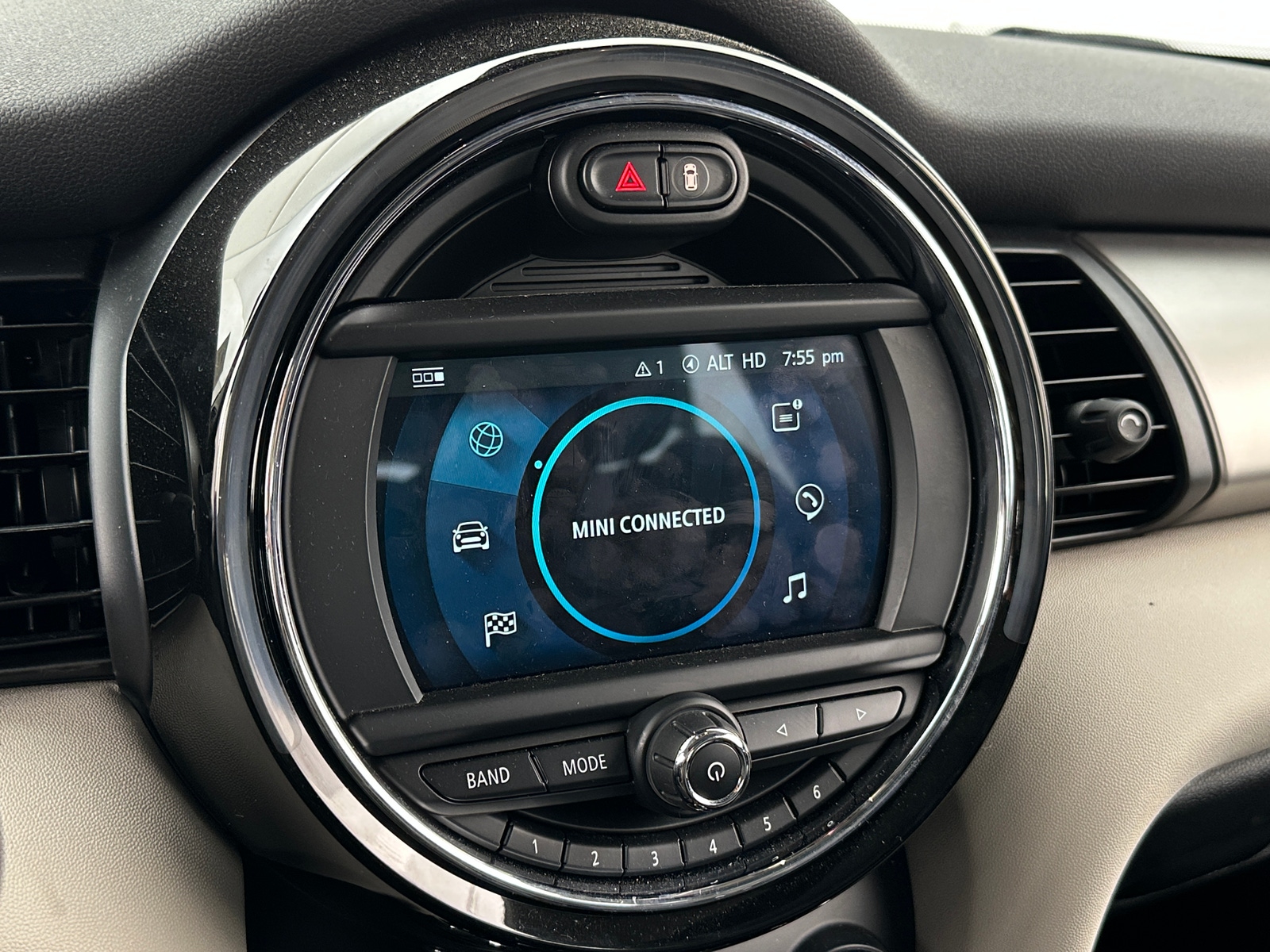 Thumbnail: 2021 MINI Cooper Hardtop - 3