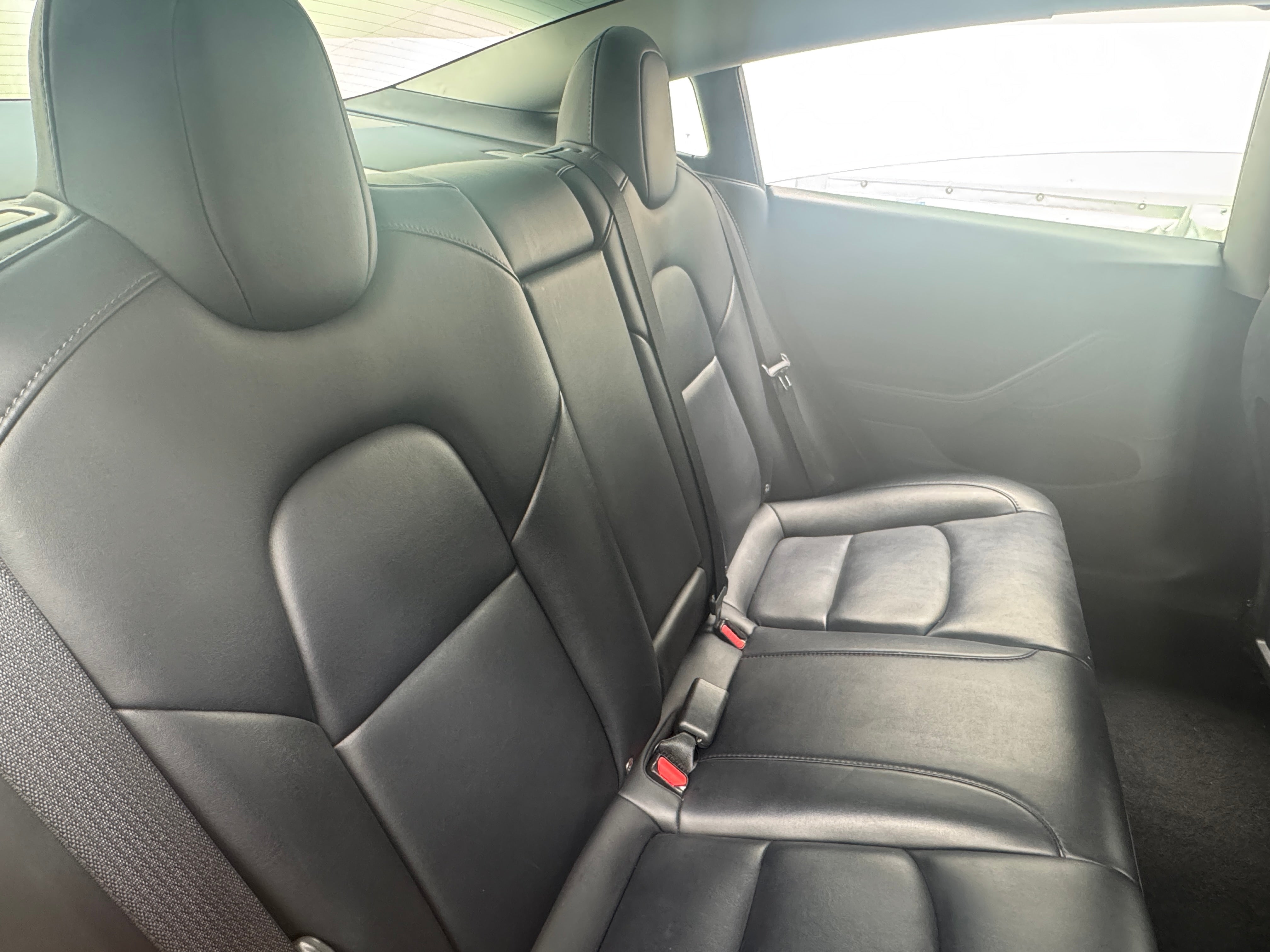 Used 2022 Tesla Model 3 Base with VIN 5YJ3E1EA2NF190513 for sale in Oak Creek, WI