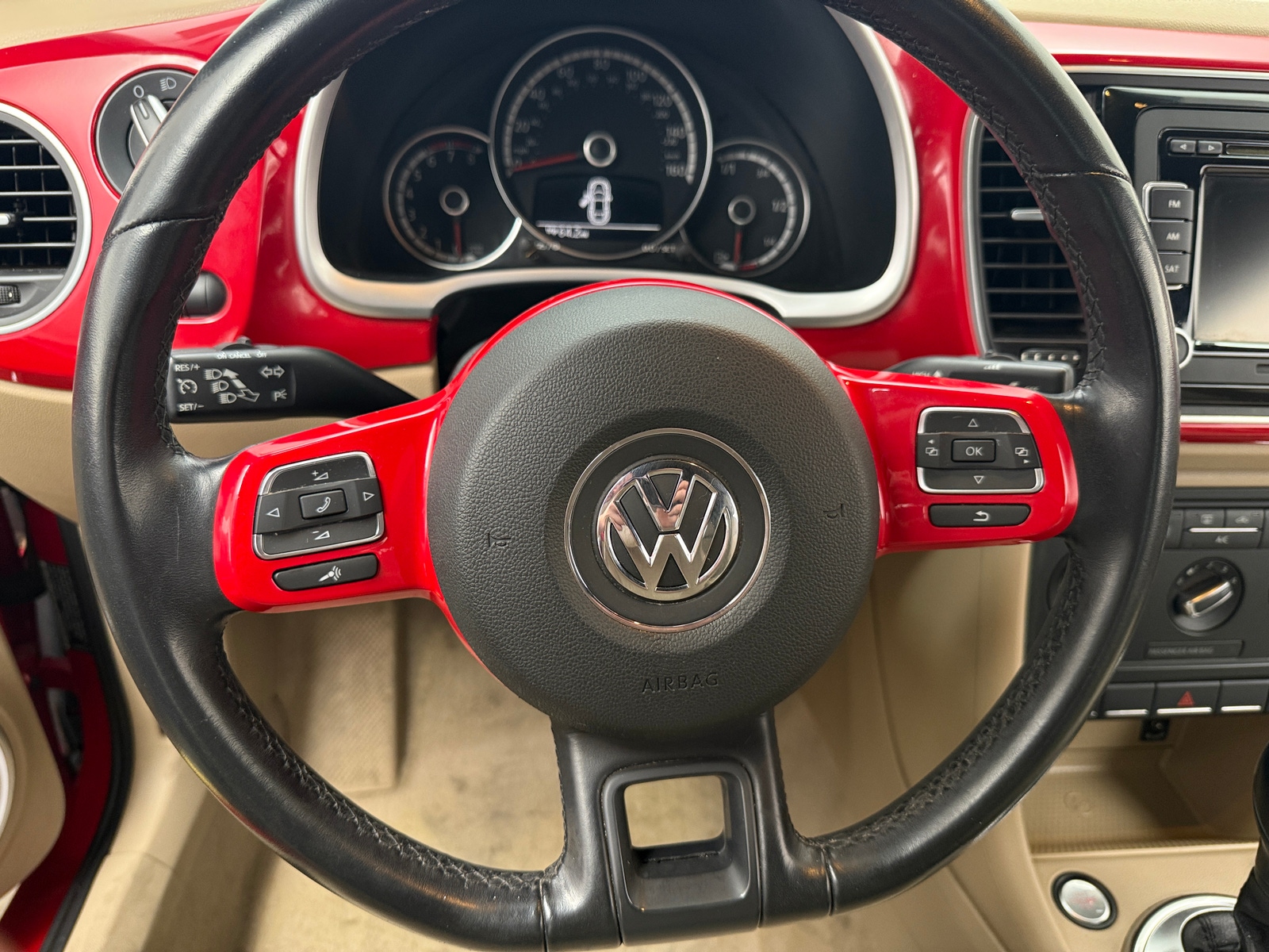 Thumbnail: 2013 Volkswagen Beetle - 3