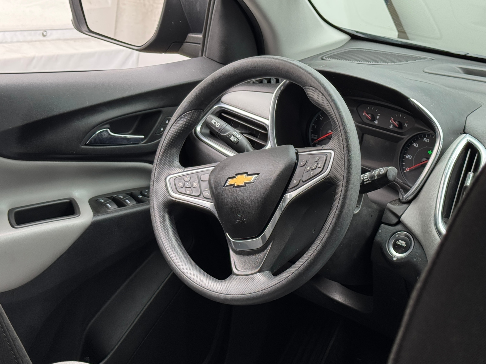 Thumbnail: 2022 Chevrolet Equinox - 5