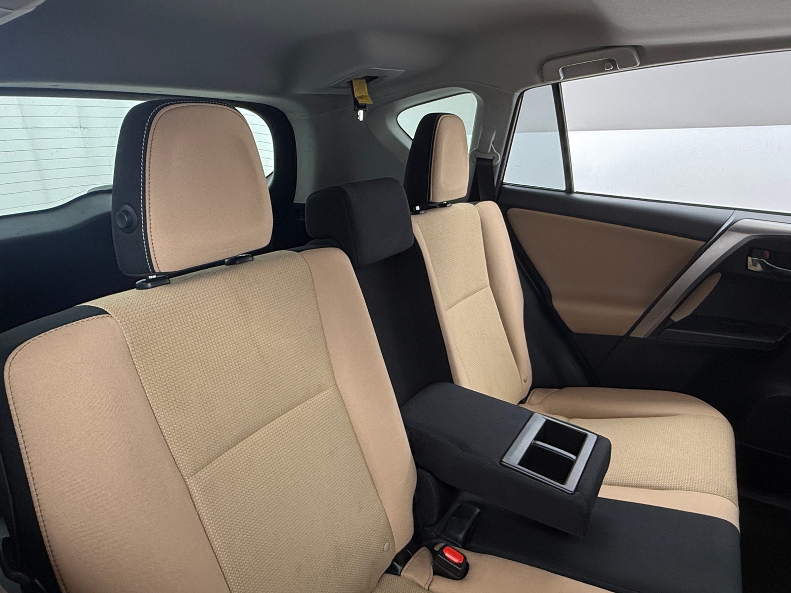 Thumbnail: 2017 Toyota RAV4 - 6