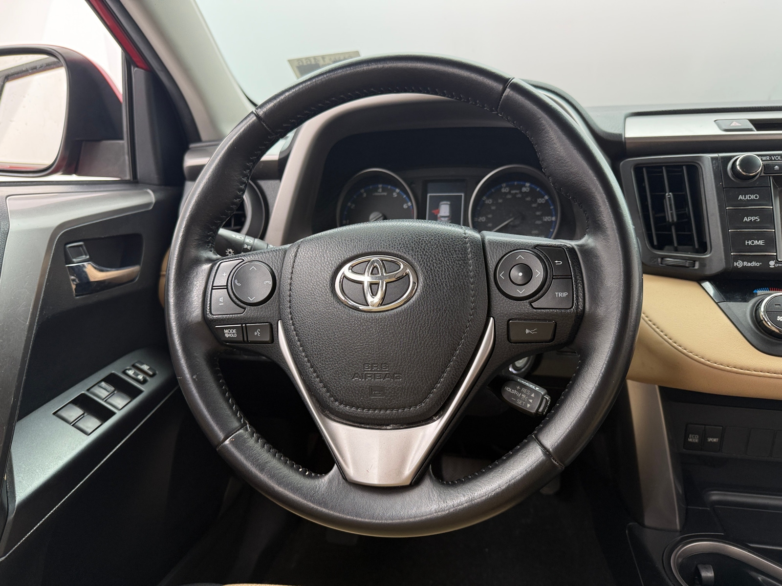 Thumbnail: 2017 Toyota RAV4 - 5