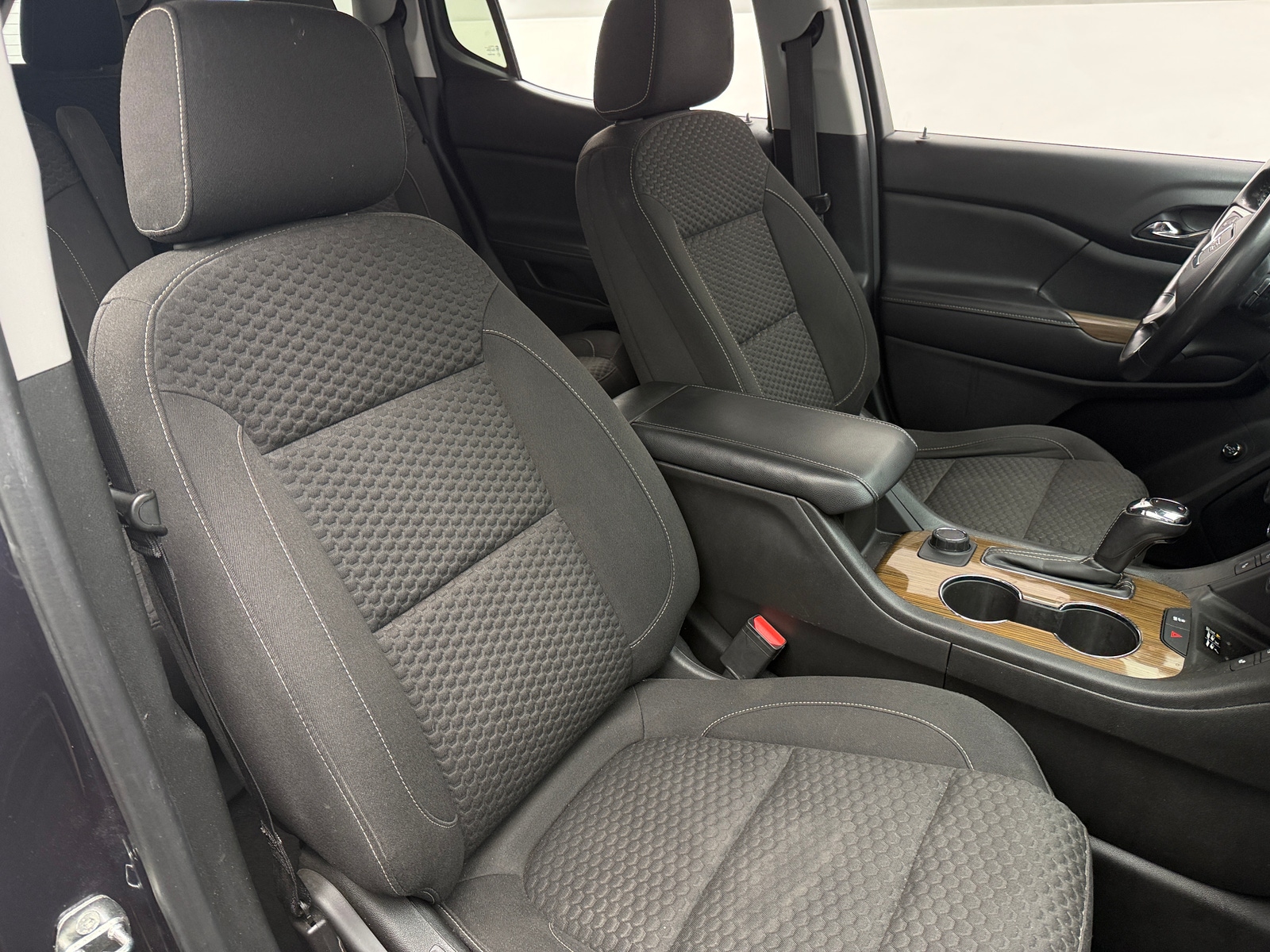 Thumbnail: 2018 GMC Acadia - 2