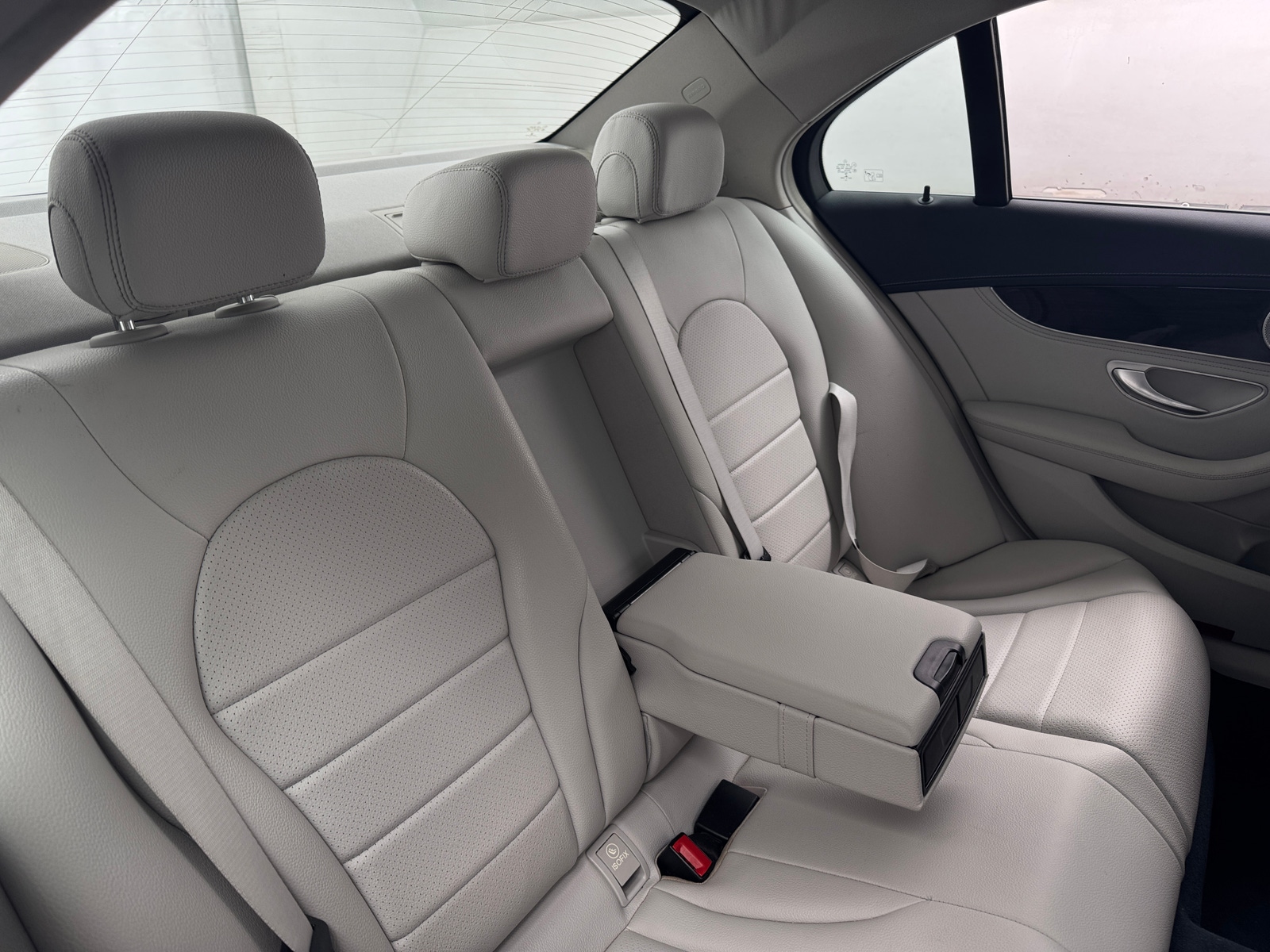 Thumbnail: 2015 Mercedes-Benz C-Class - 5