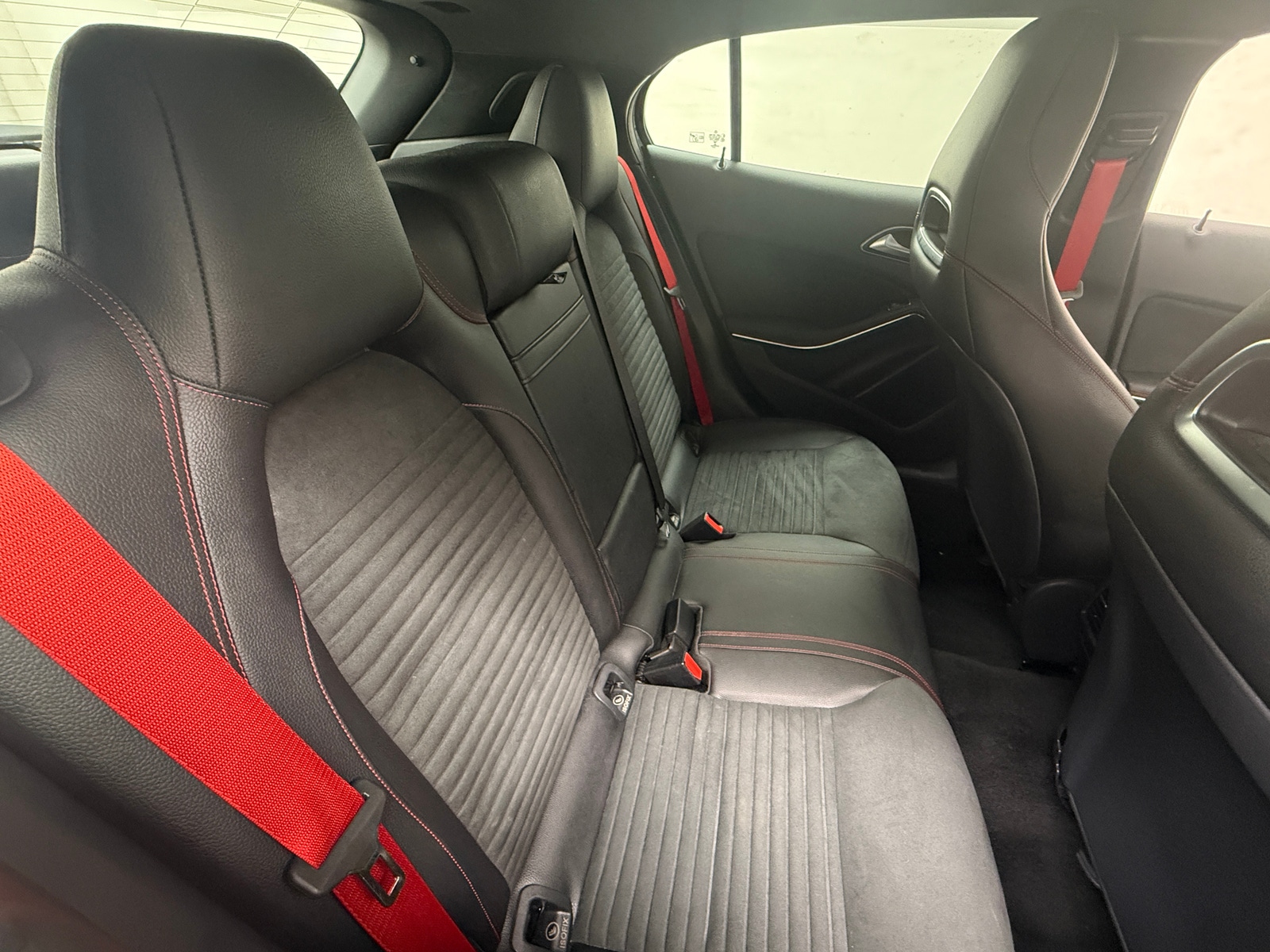 Thumbnail: 2016 Mercedes-Benz GLA - 6