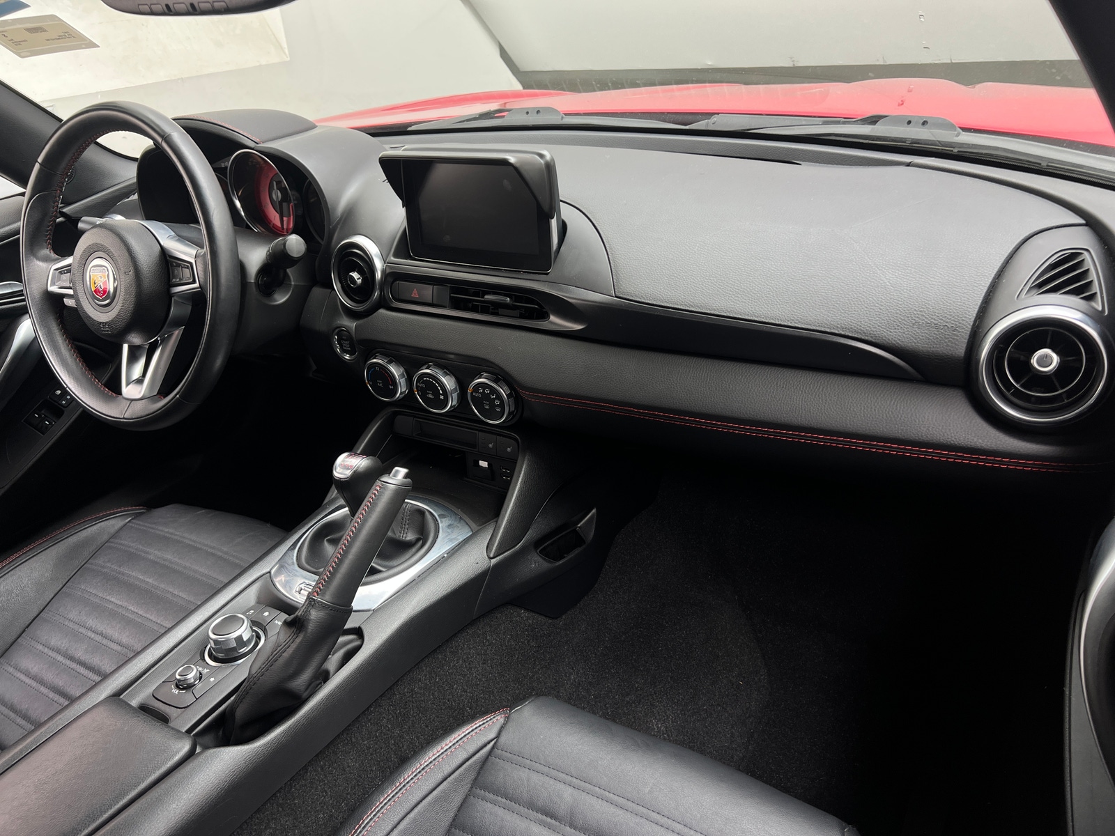 Thumbnail: 2019 Fiat 124 Spider - 2