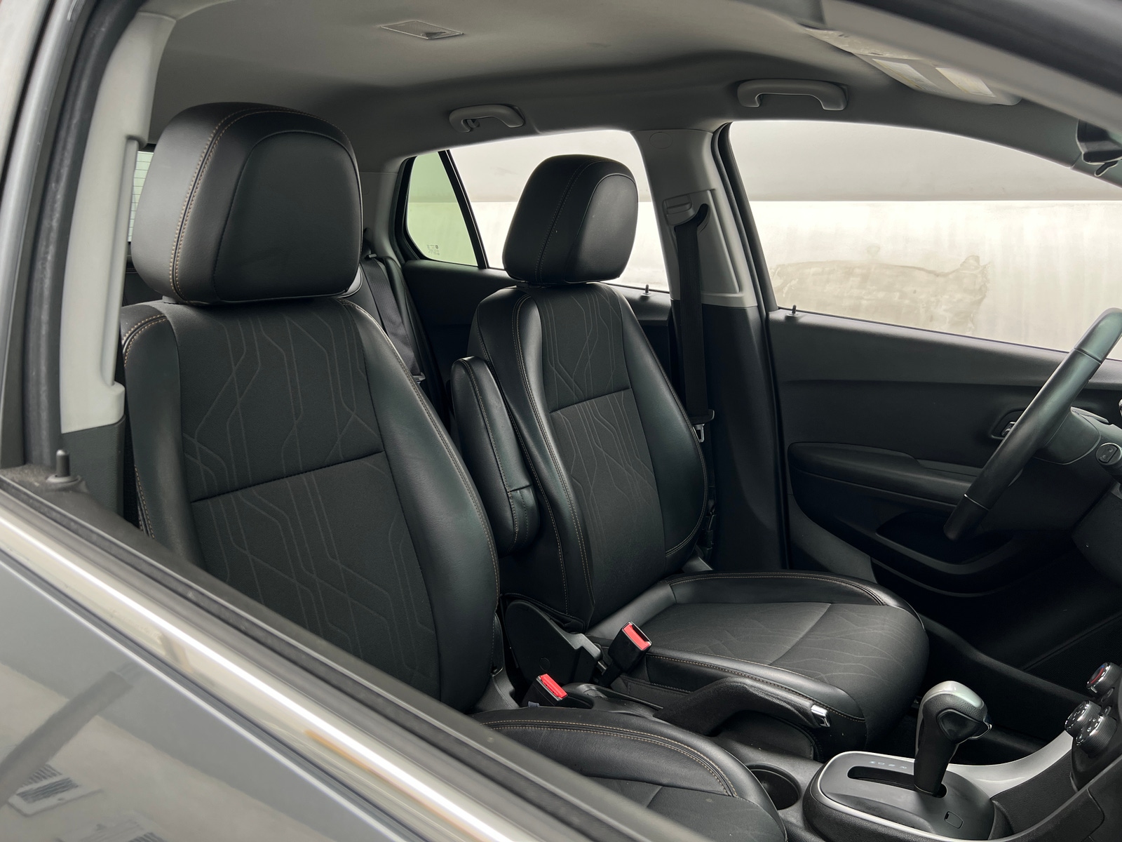 Thumbnail: 2017 Chevrolet Trax - 2