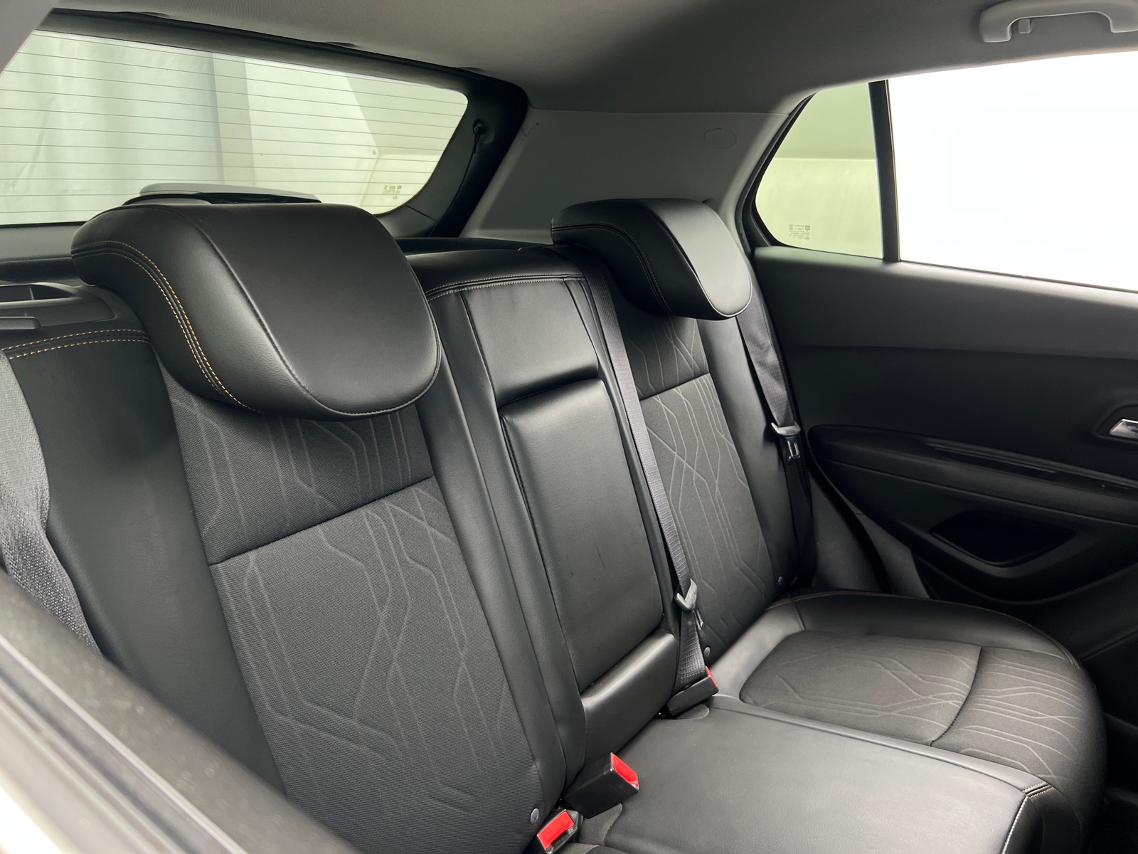 Thumbnail: 2017 Chevrolet Trax - 6