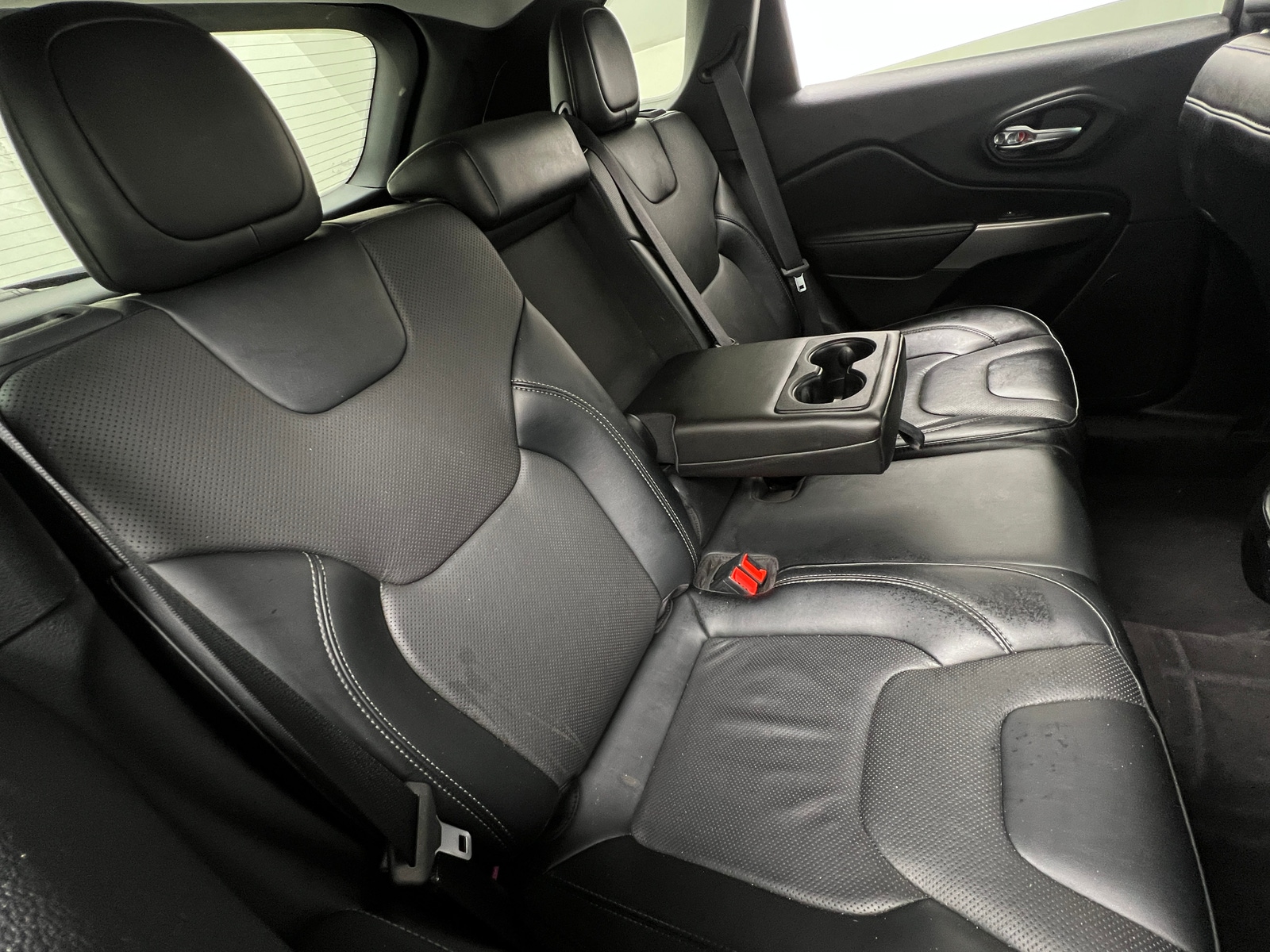 Thumbnail: 2022 Jeep Cherokee - 5