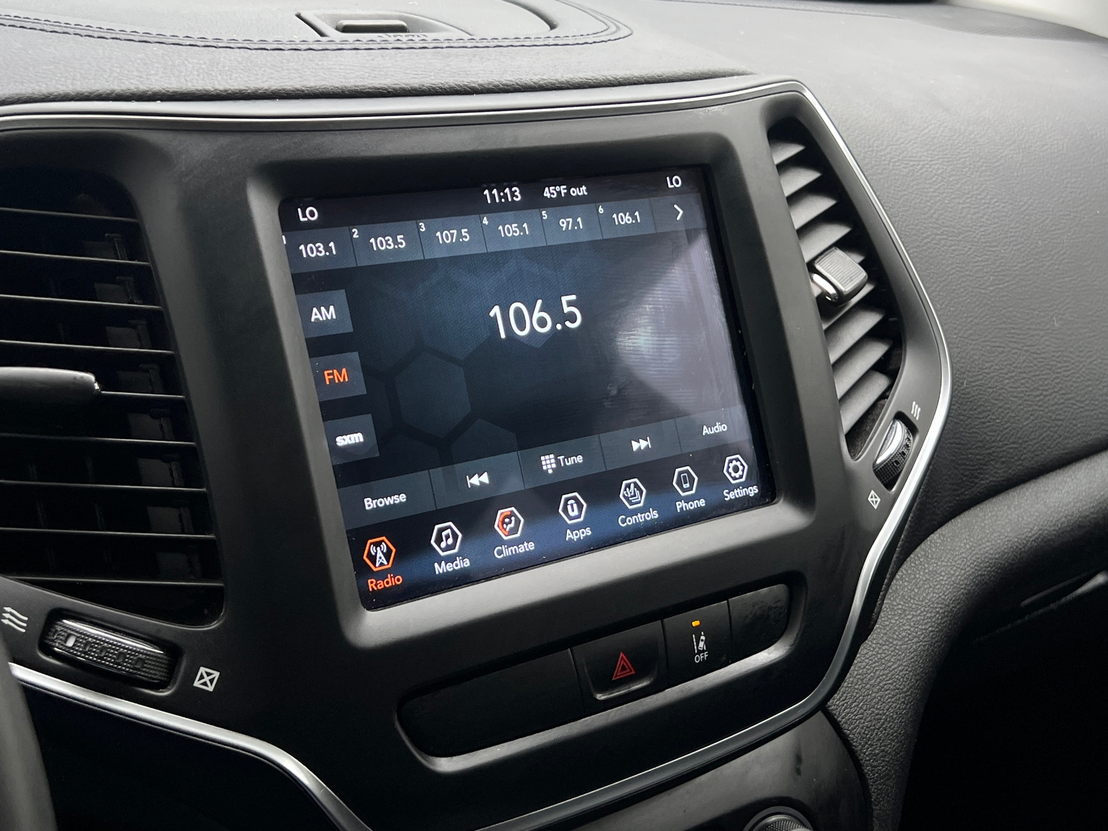 Thumbnail: 2022 Jeep Cherokee - 3