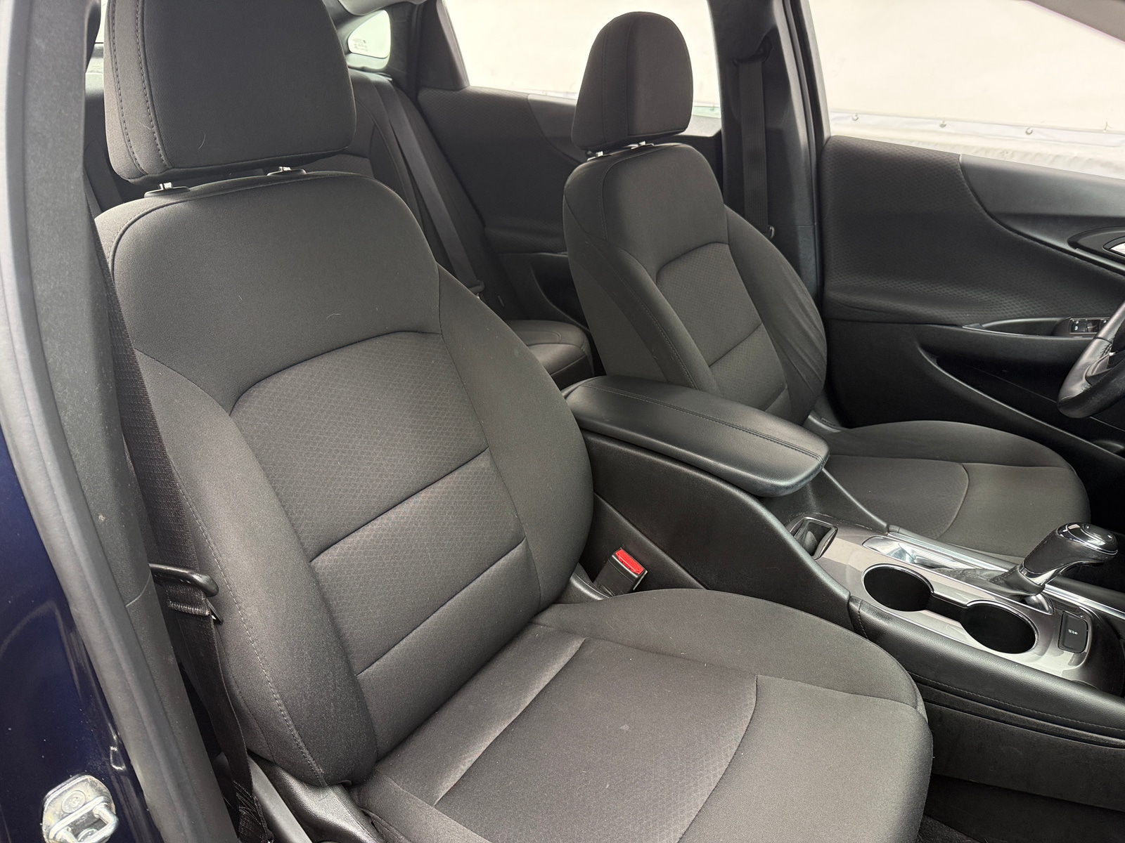 Thumbnail: 2018 Chevrolet Malibu - 2