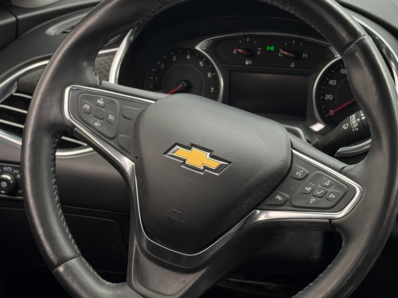 Thumbnail: 2018 Chevrolet Malibu - 5