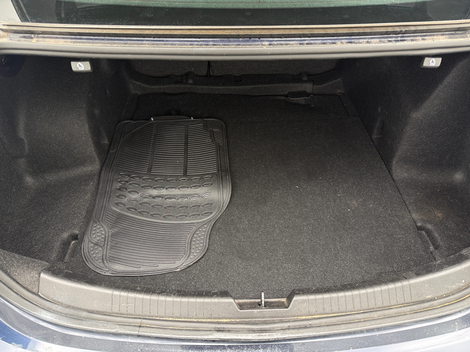 Thumbnail: 2018 Chevrolet Malibu - 7