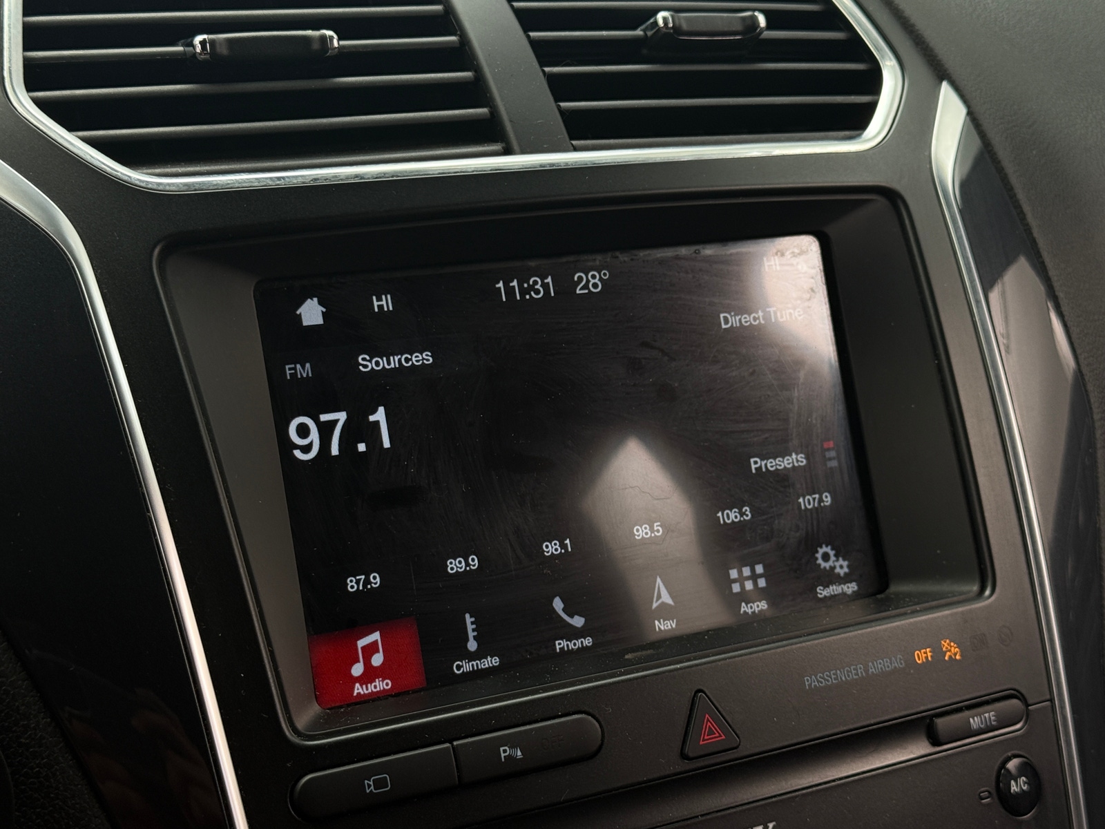 Thumbnail: 2019 Ford Explorer - 3