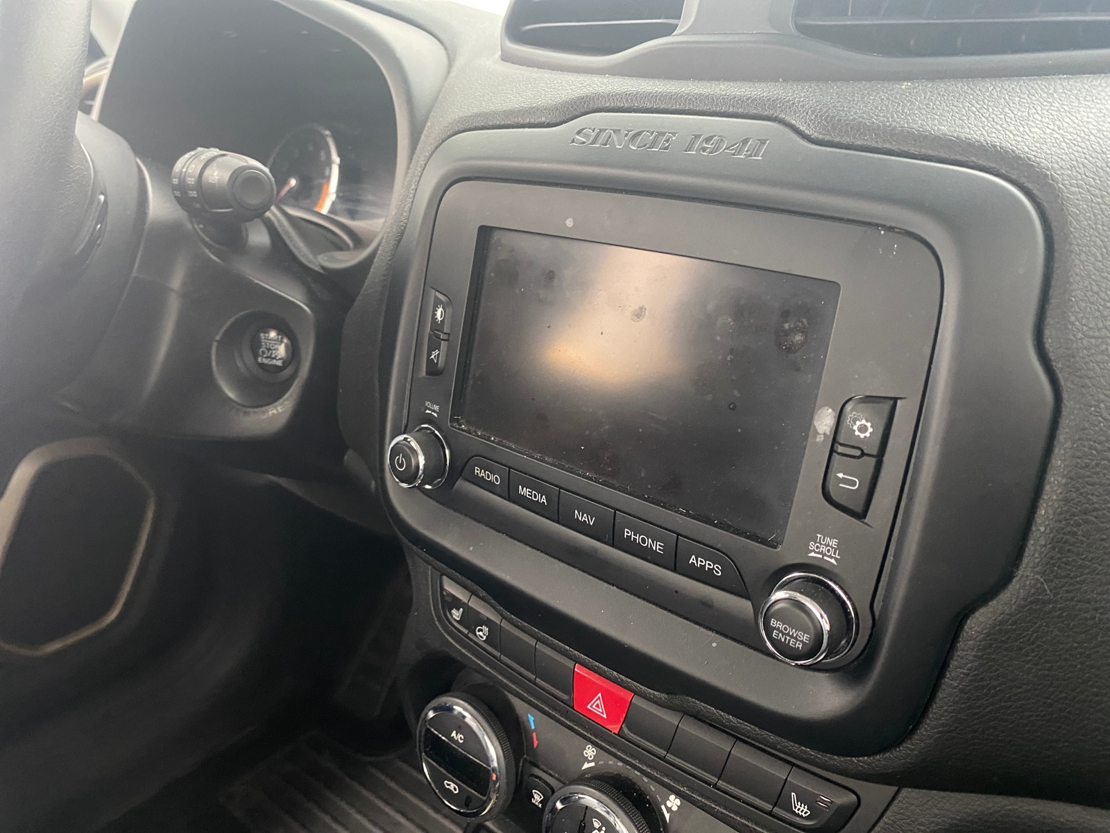 Thumbnail: 2017 Jeep Renegade - 3