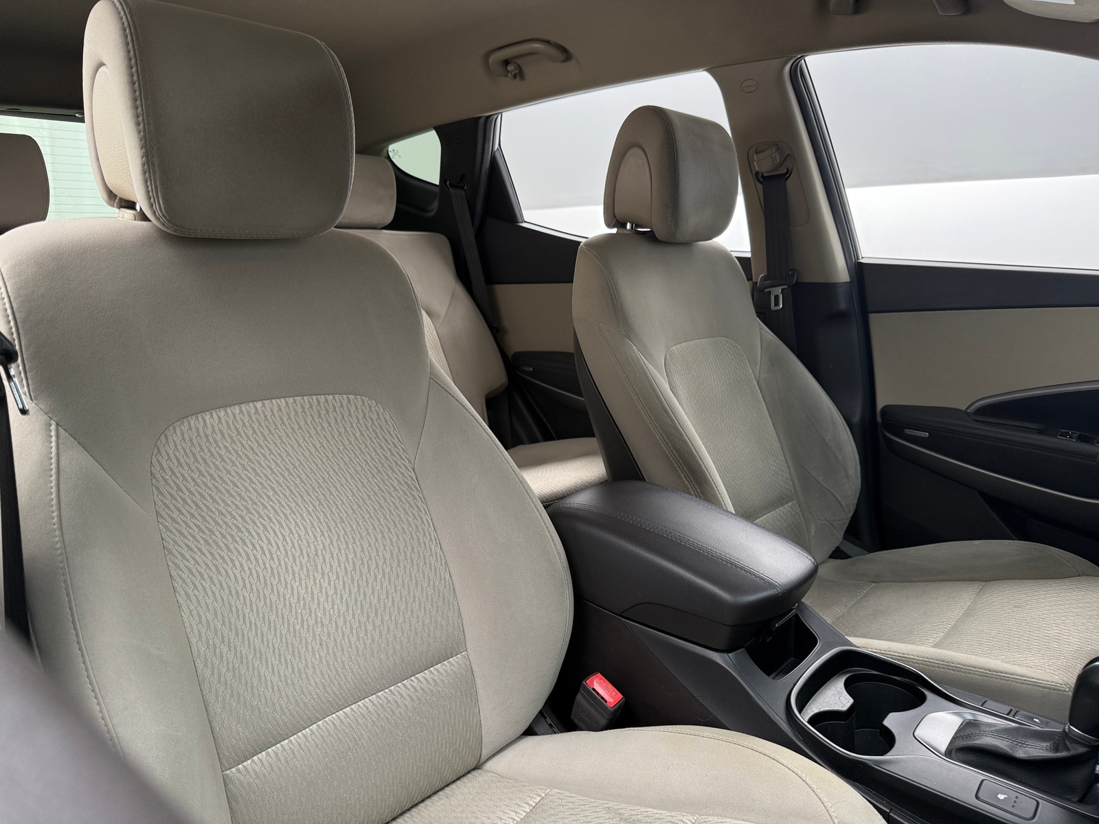 Thumbnail: 2016 Hyundai Santa Fe - 2