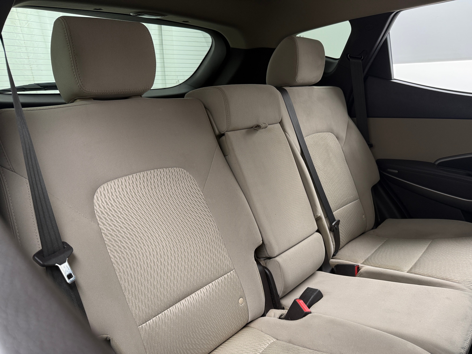 Thumbnail: 2016 Hyundai Santa Fe - 6