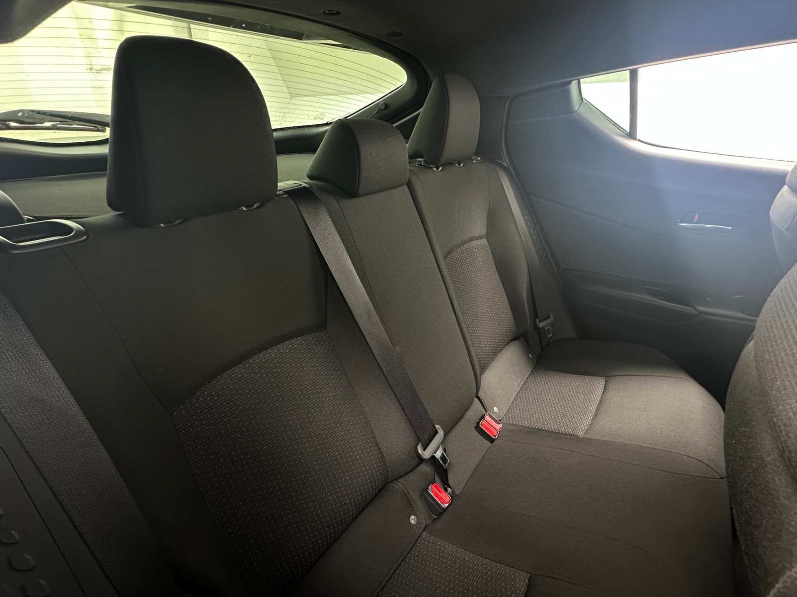 Thumbnail: 2018 Toyota C-HR - 6