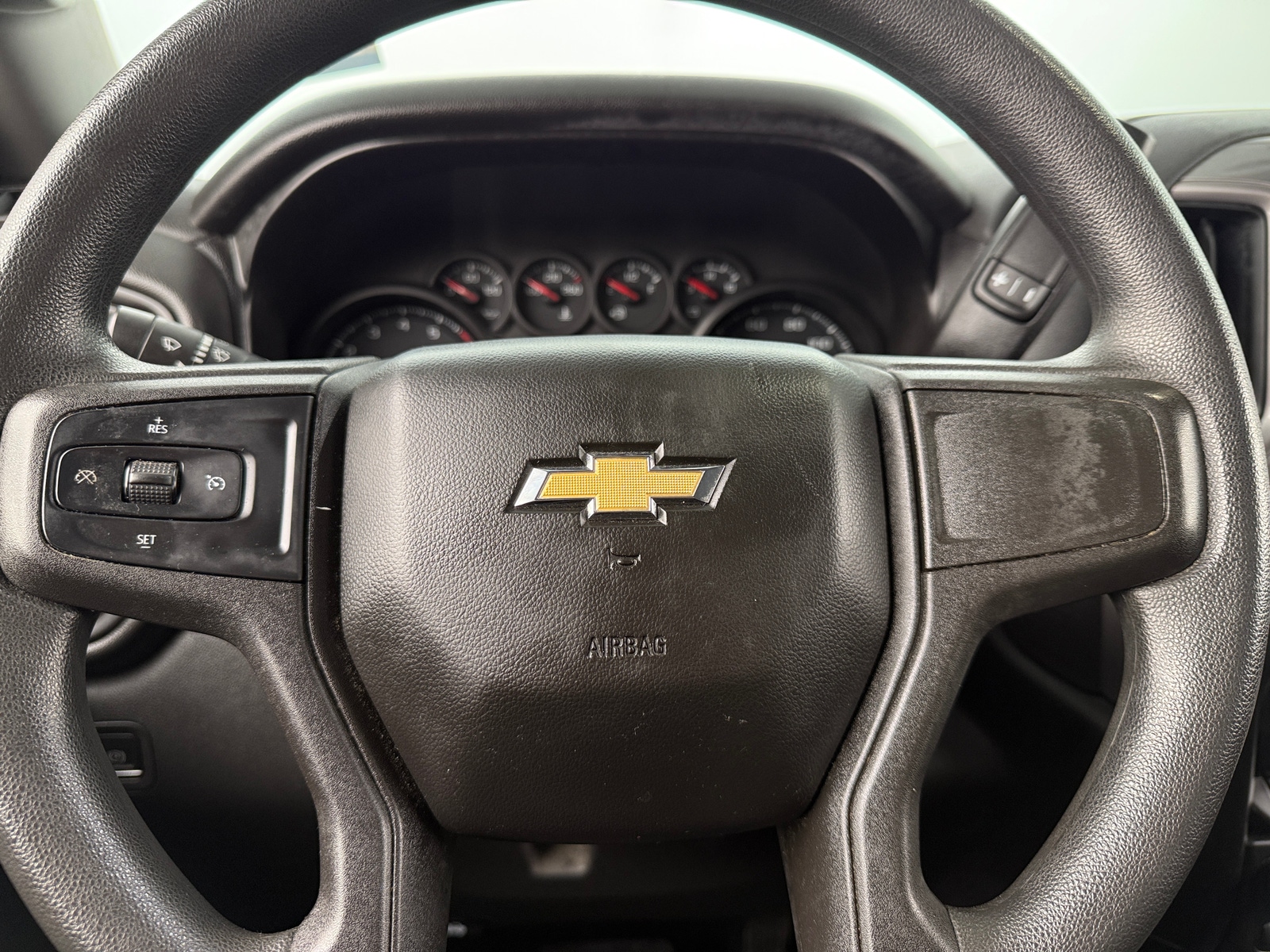 Thumbnail: 2019 Chevrolet Silverado 1500 - 5