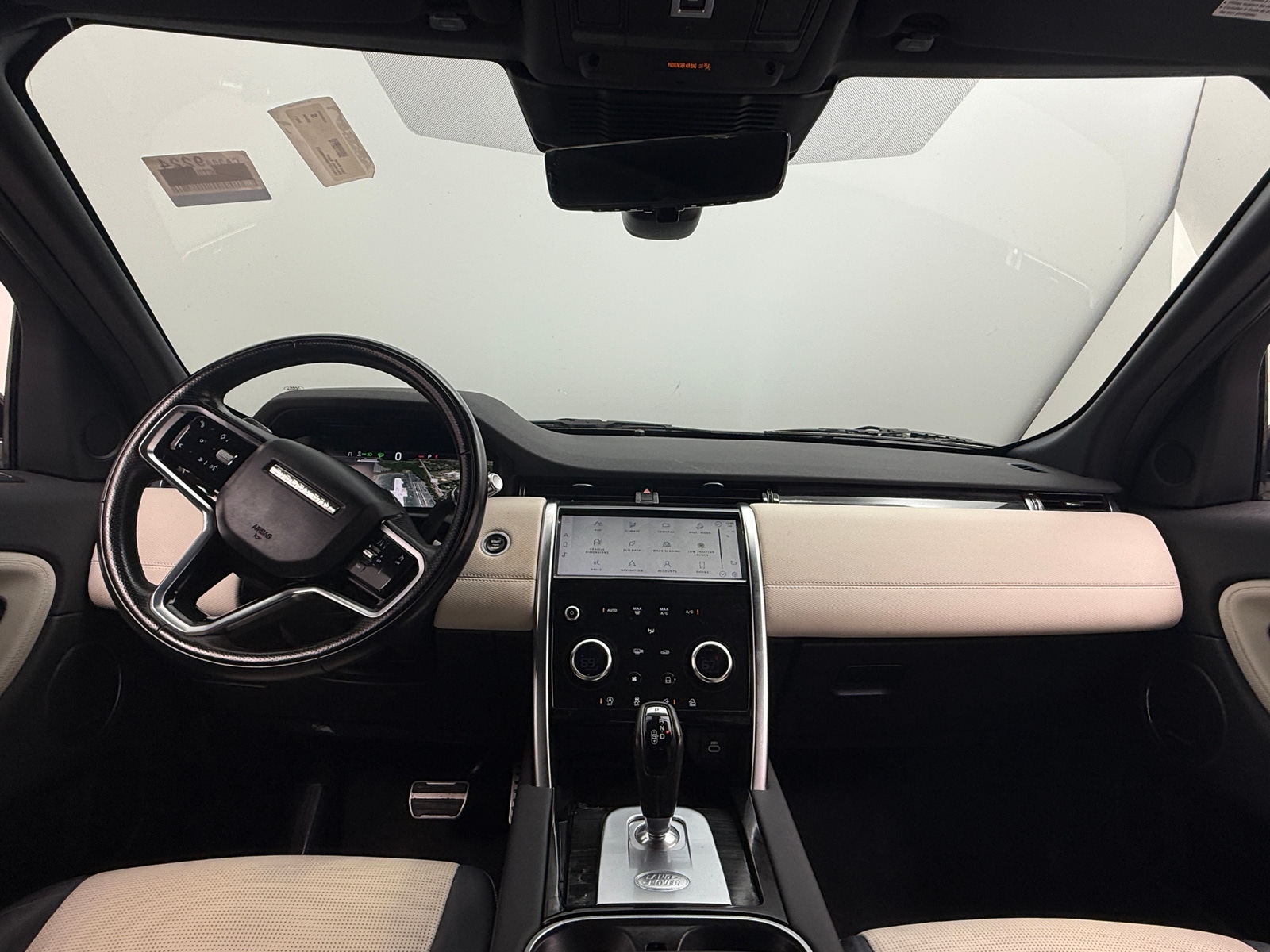 Thumbnail: 2021 Land Rover Discovery Sport - 2