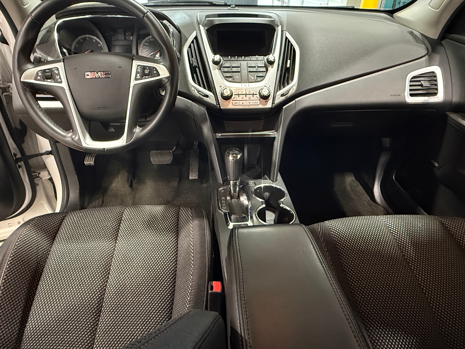 Thumbnail: 2017 GMC Terrain - 3