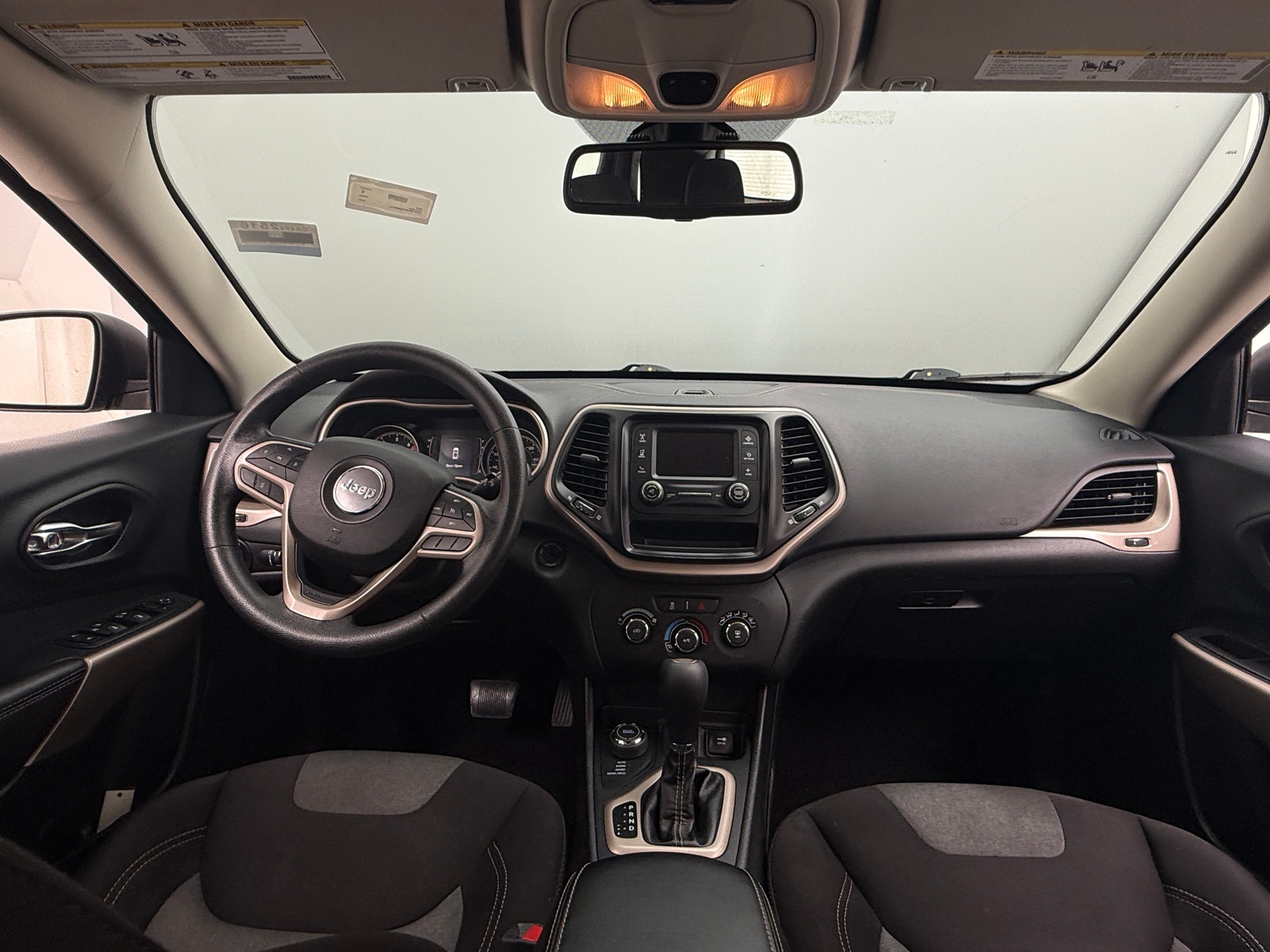 Thumbnail: 2017 Jeep Cherokee - 3