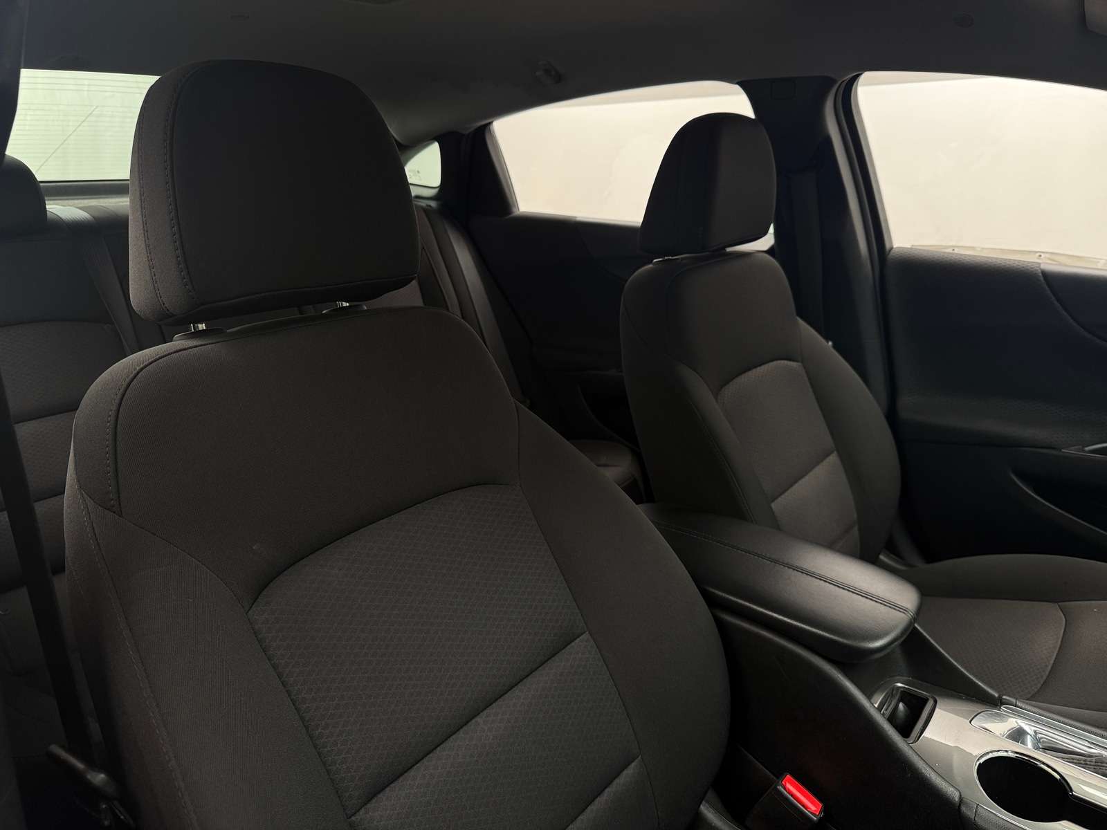 Thumbnail: 2018 Chevrolet Malibu - 2