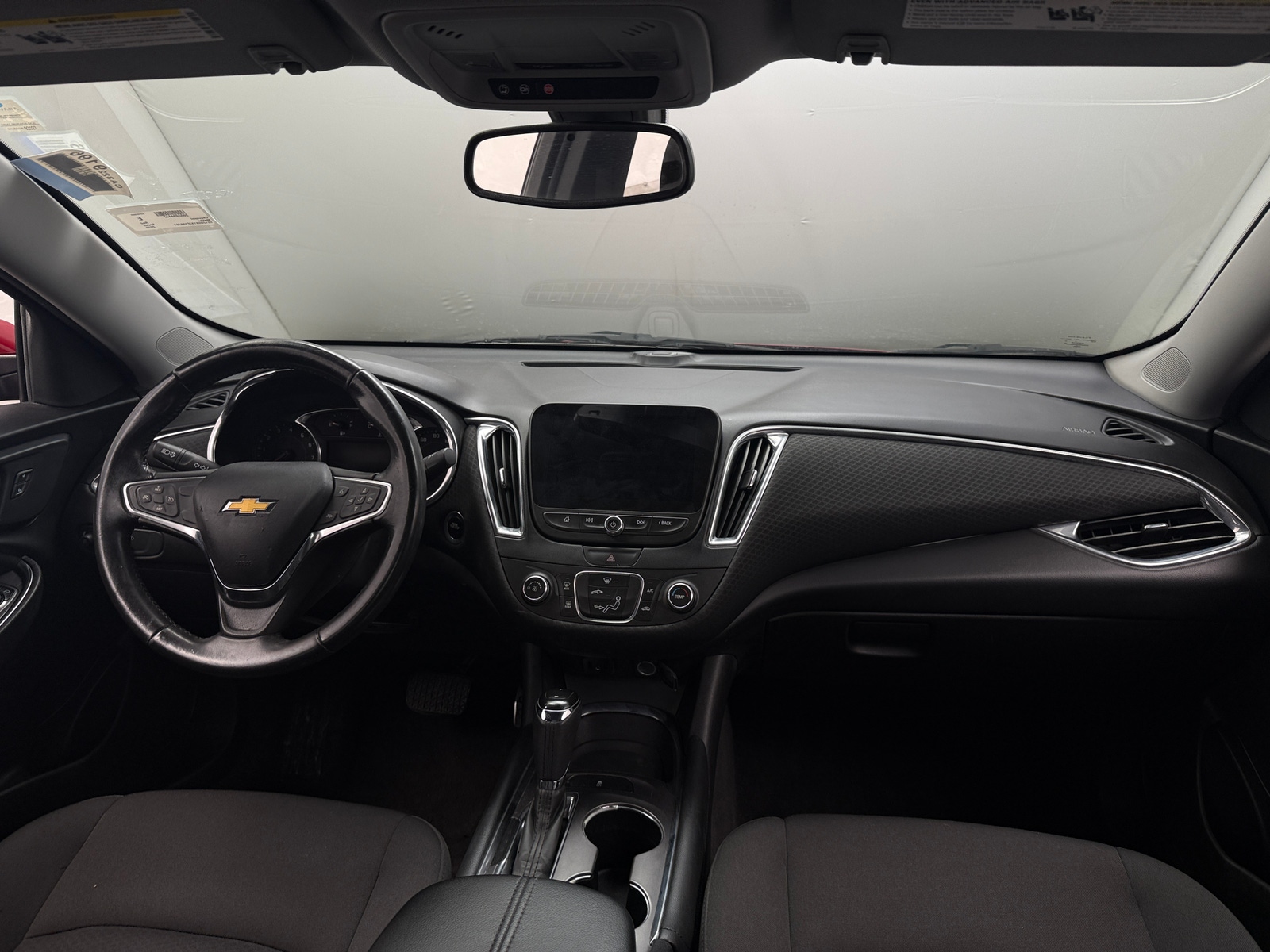 Thumbnail: 2018 Chevrolet Malibu - 3