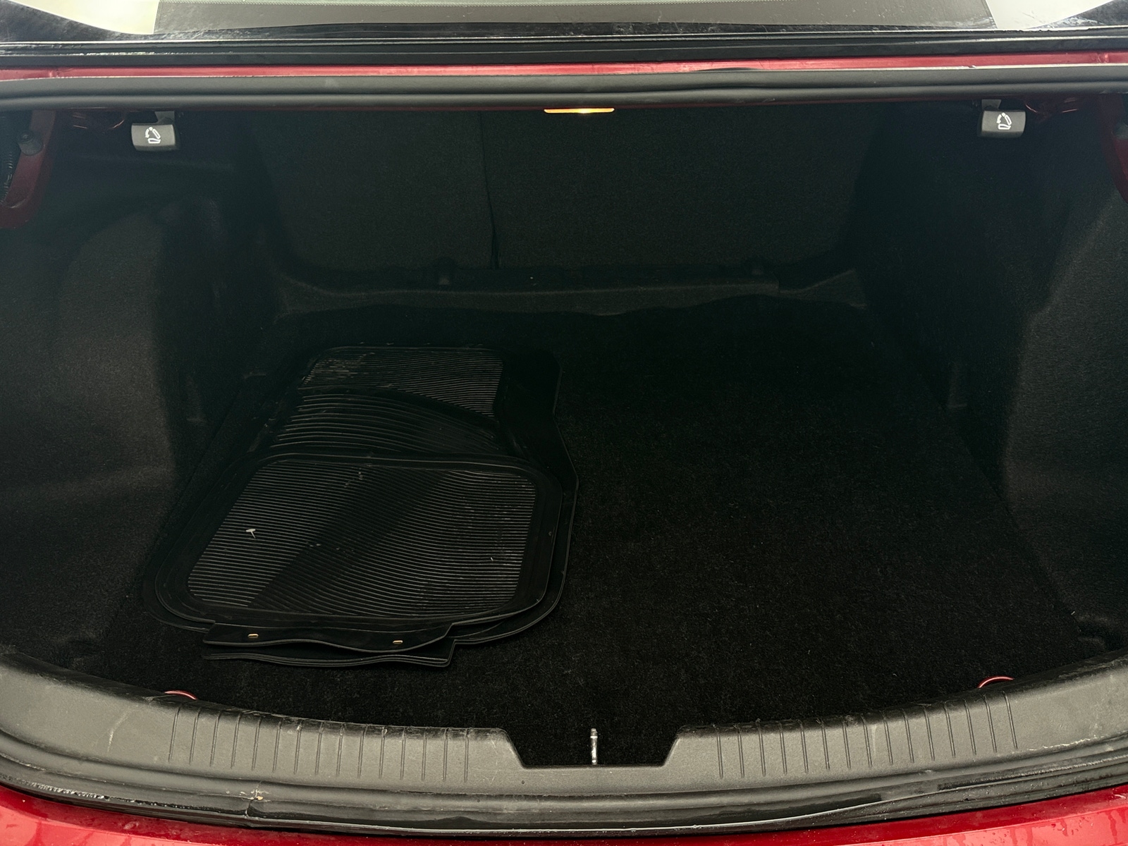 Thumbnail: 2018 Chevrolet Malibu - 7