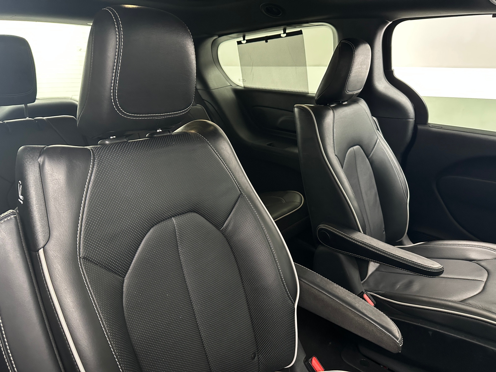 Thumbnail: 2020 Chrysler Pacifica - 5